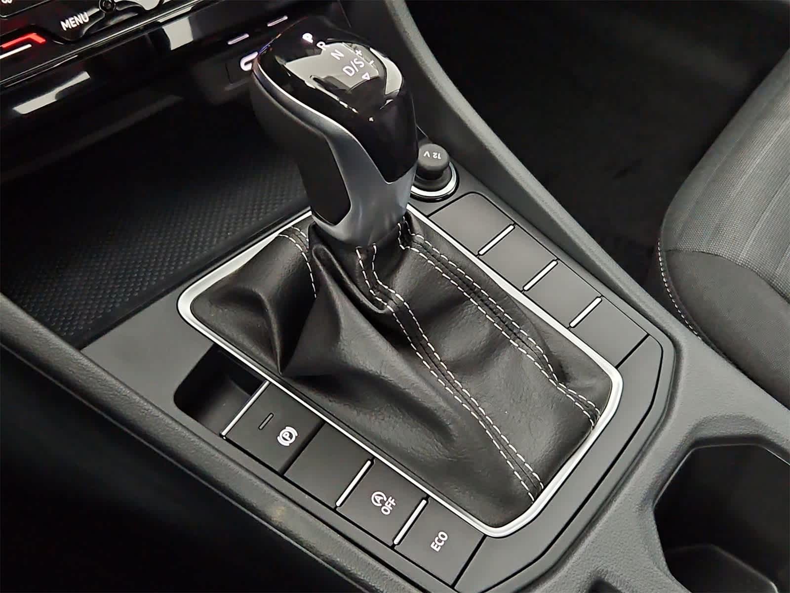 Thumbnail: 2026 Volkswagen Jetta - 32