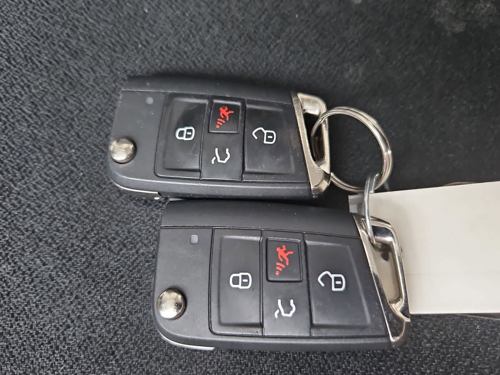 Thumbnail: 2021 Volkswagen Tiguan - 35