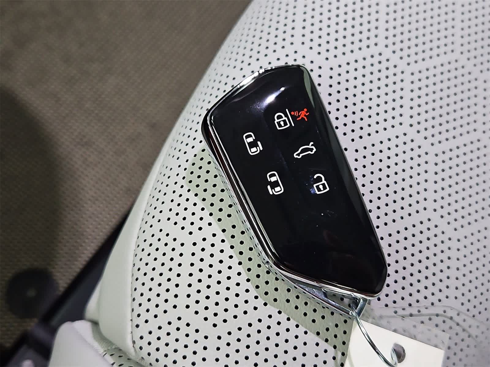 Thumbnail: 2025 Volkswagen ID.Buzz - 37