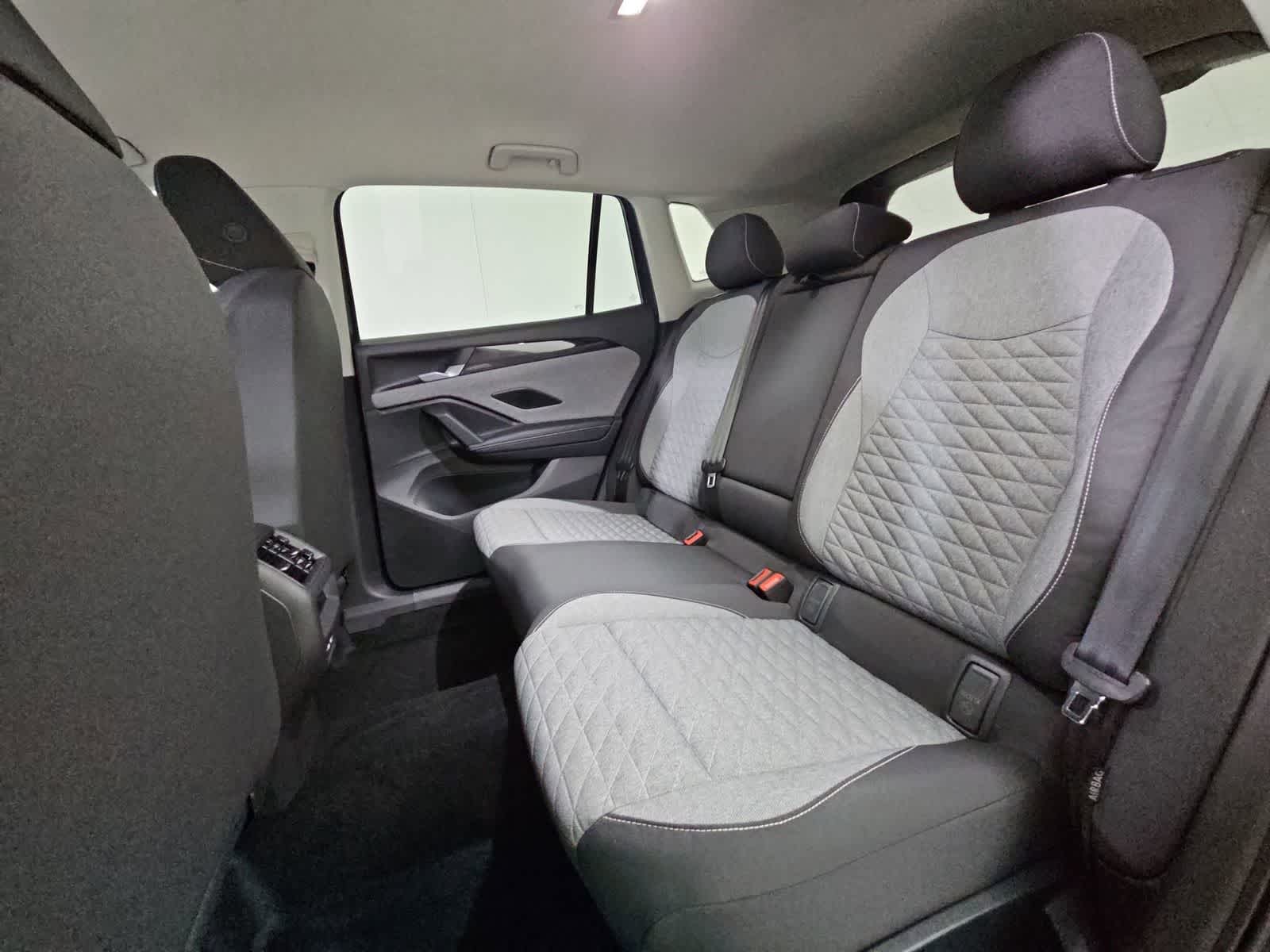 Thumbnail: 2026 Volkswagen Tiguan - 19