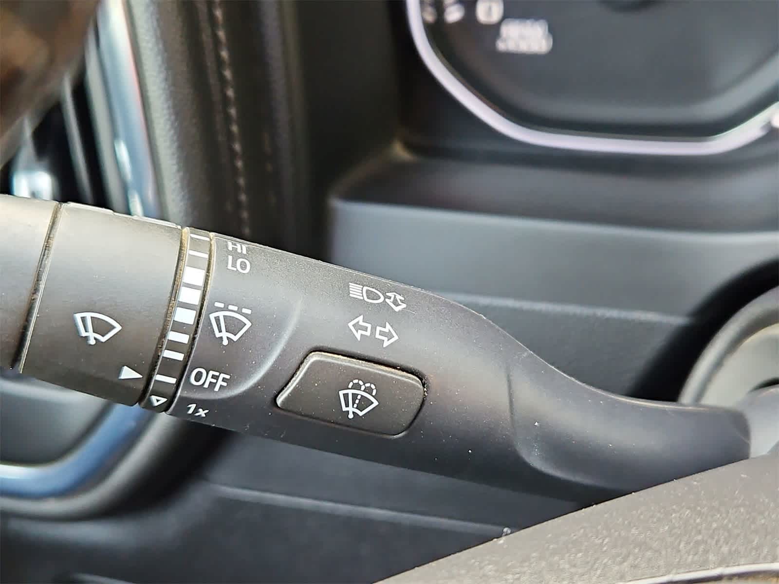 Thumbnail: 2023 GMC Sierra 3500 - 26