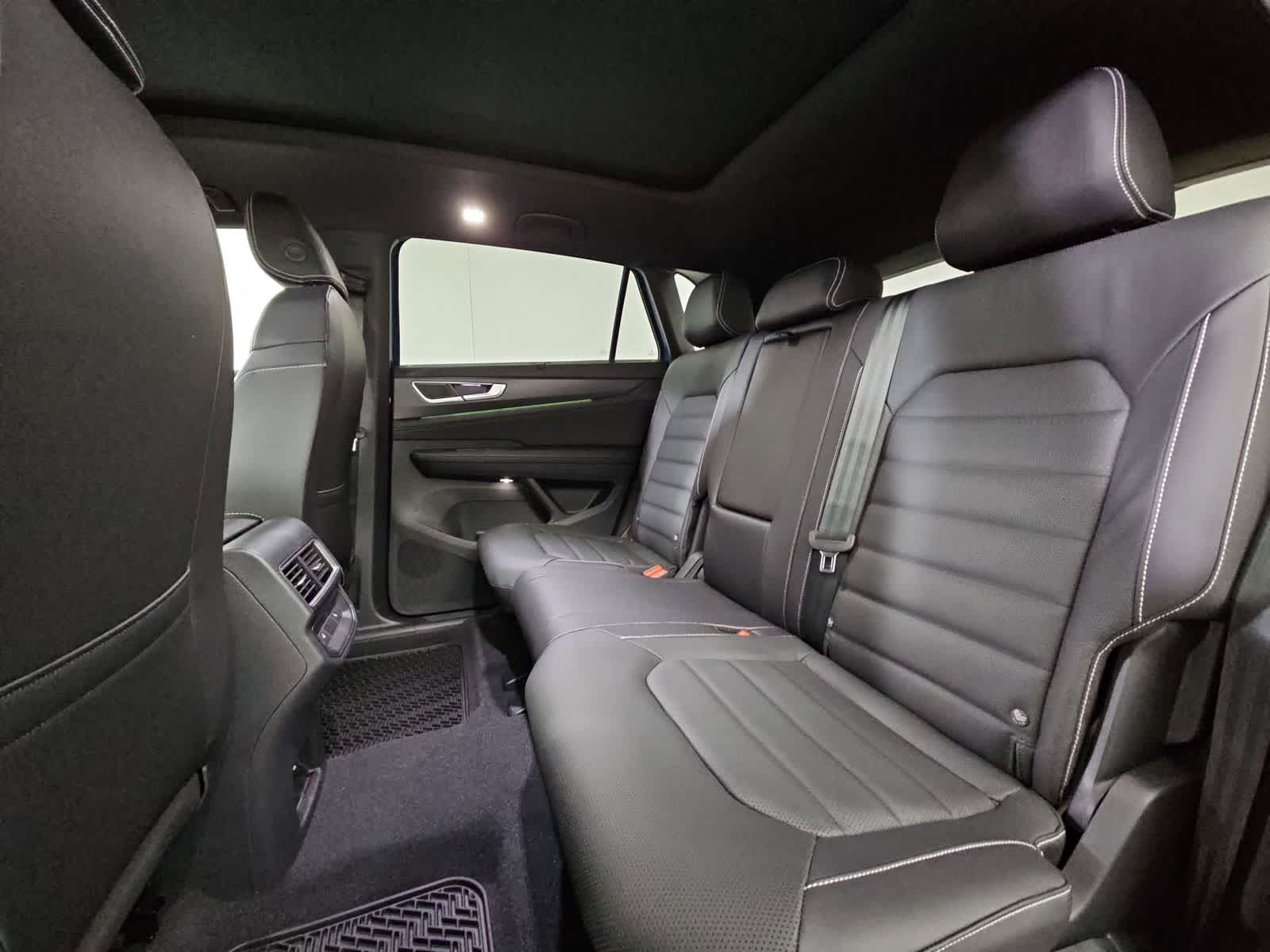 Thumbnail: 2026 Volkswagen Atlas - 20