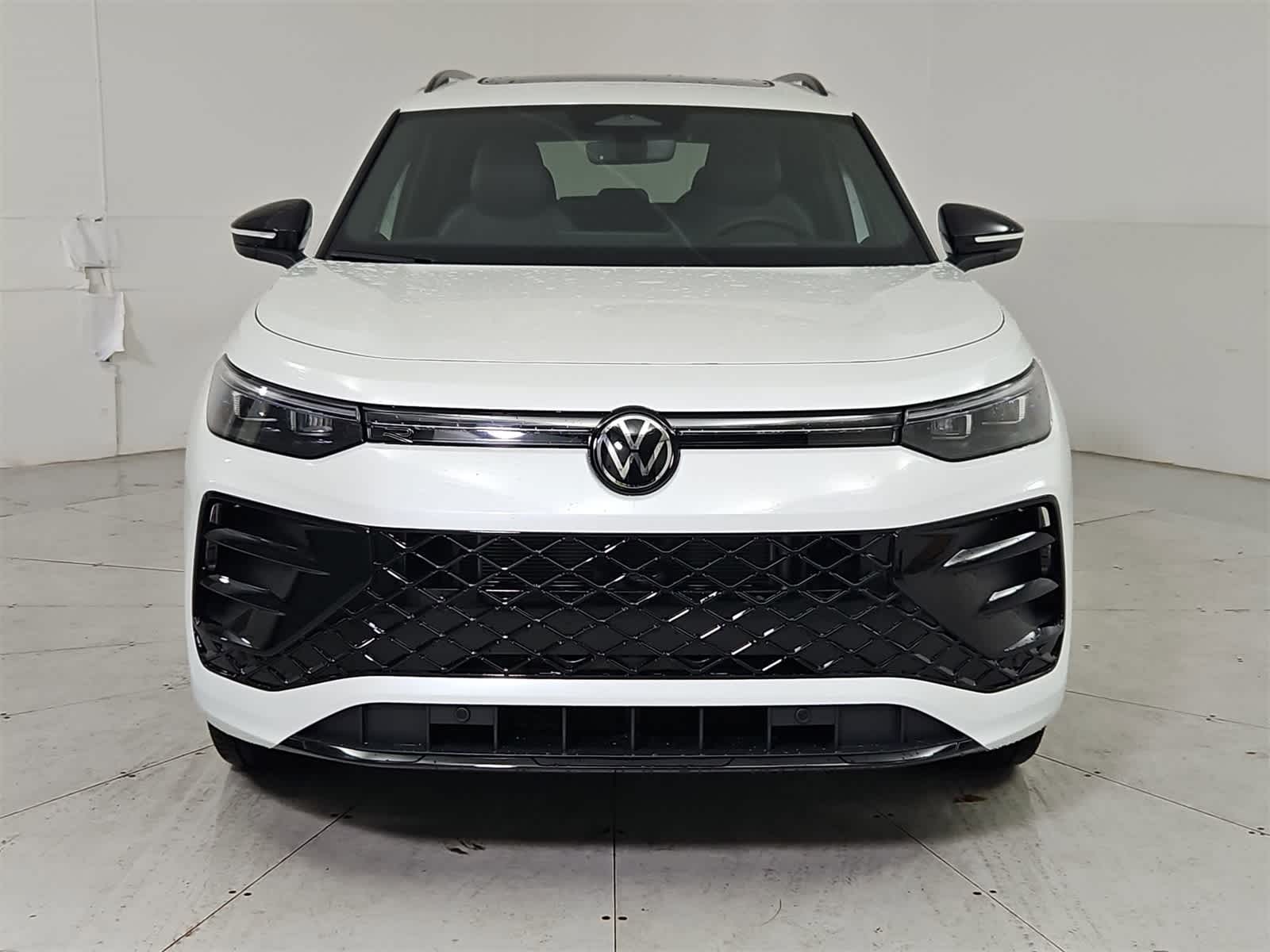 Thumbnail: 2025 Volkswagen Tiguan - 9