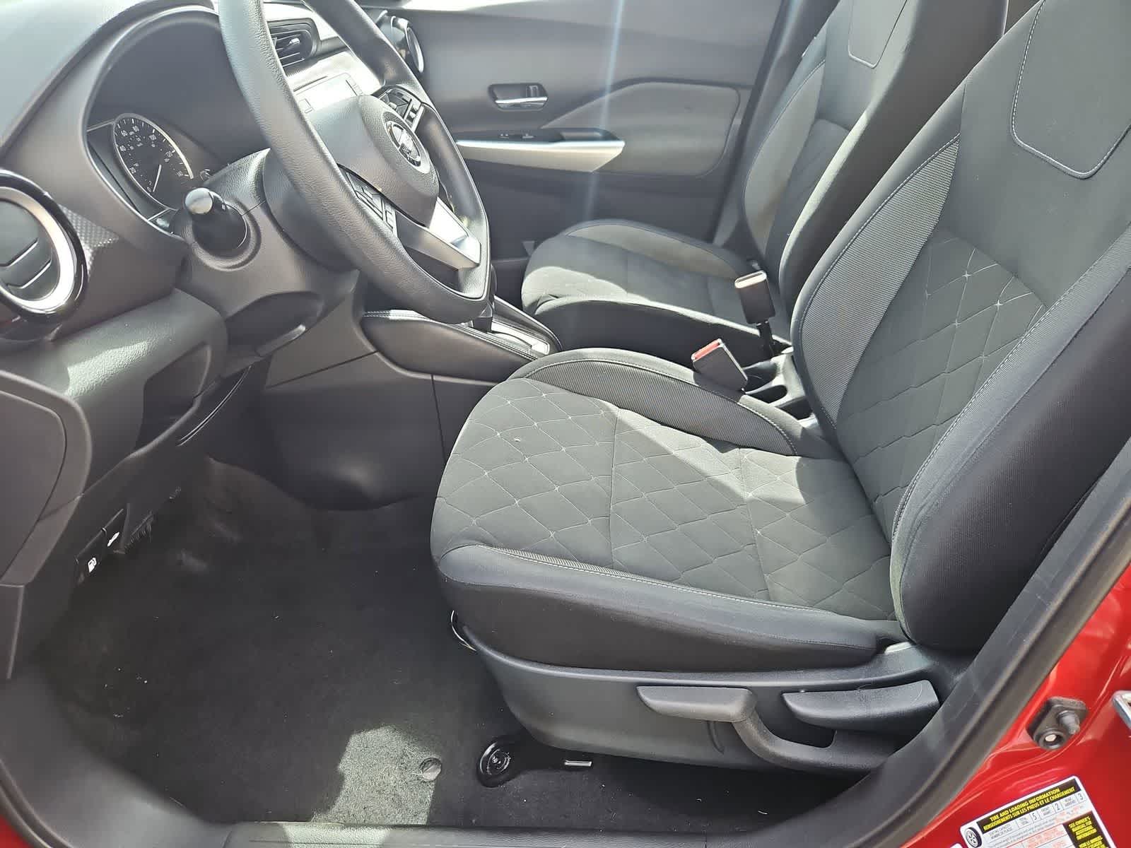 Thumbnail: 2020 Nissan Kicks - 15