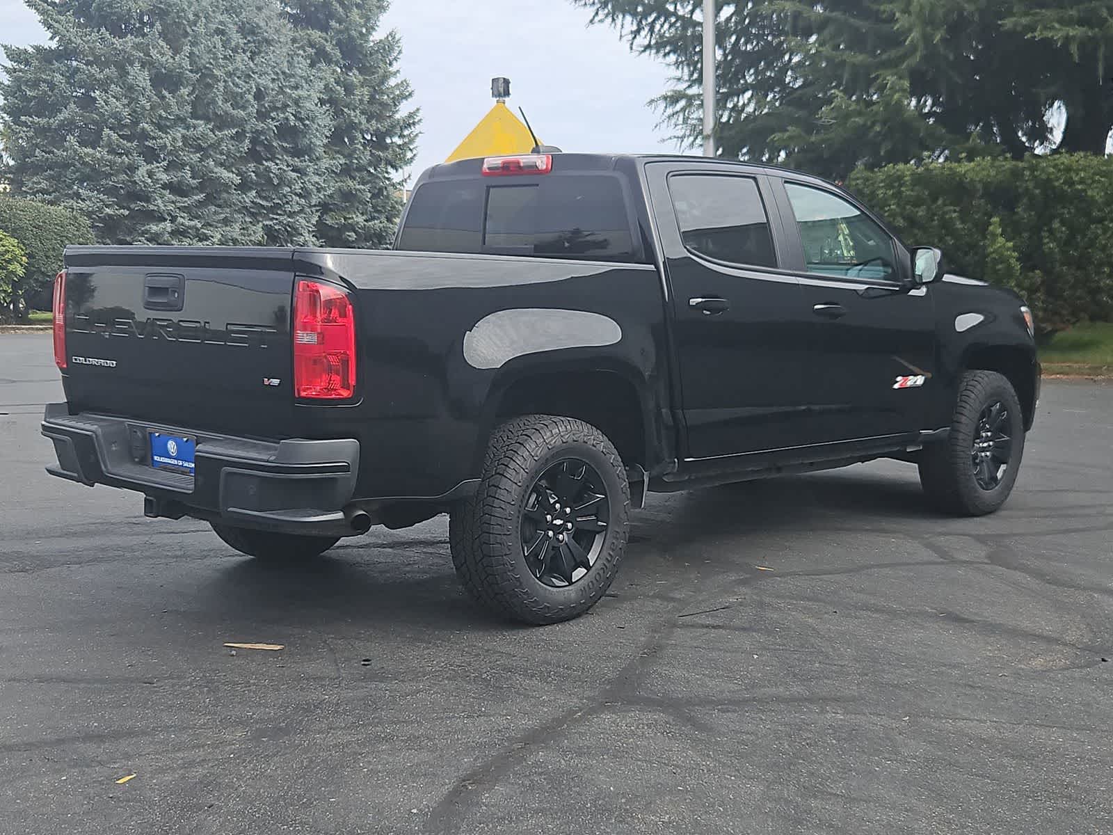 Thumbnail: 2022 Chevrolet Colorado - 6