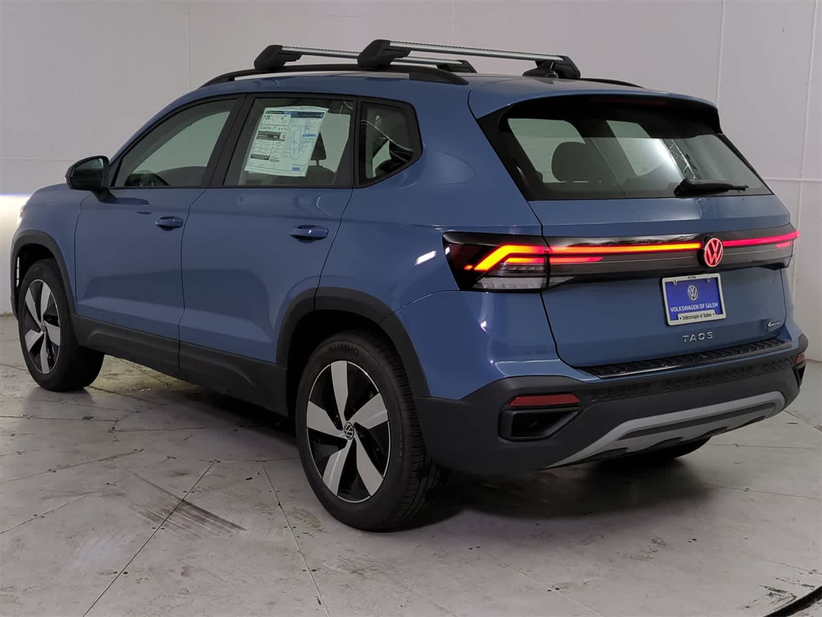 Thumbnail: 2025 Volkswagen Taos - 4