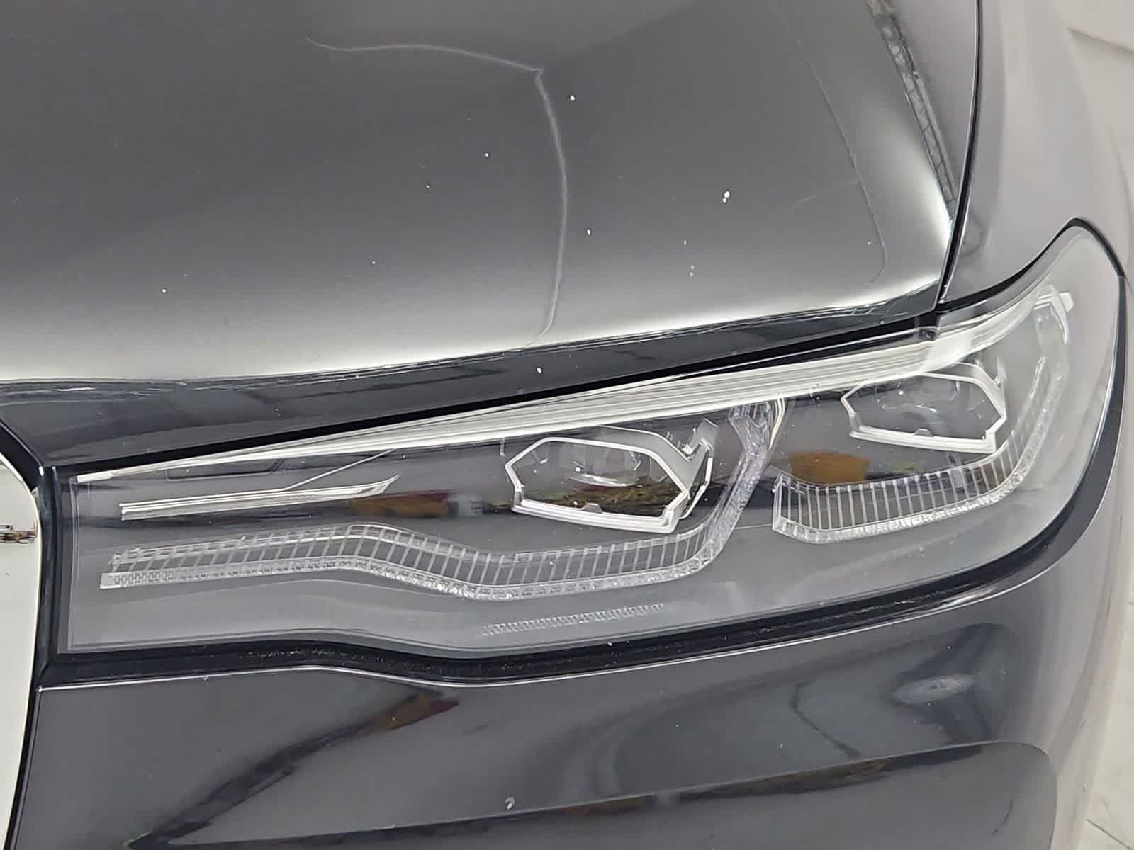 Thumbnail: 2020 BMW X7 - 10