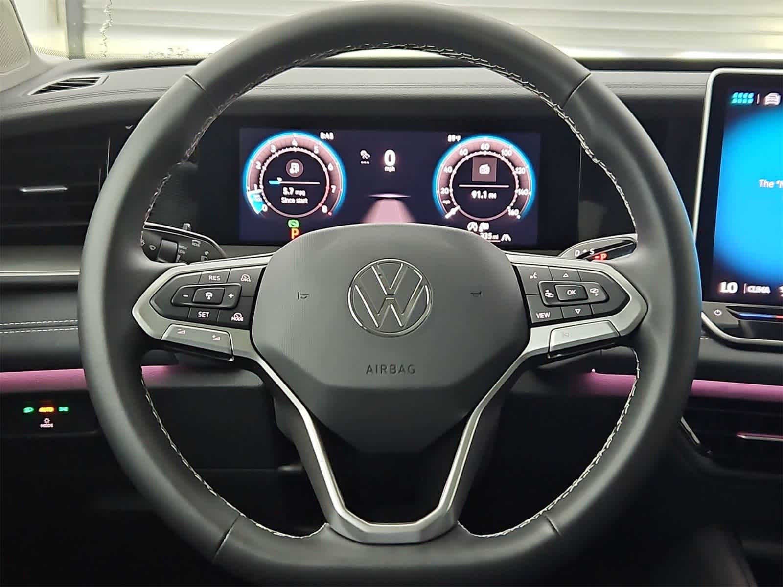 Thumbnail: 2025 Volkswagen Tiguan - 24