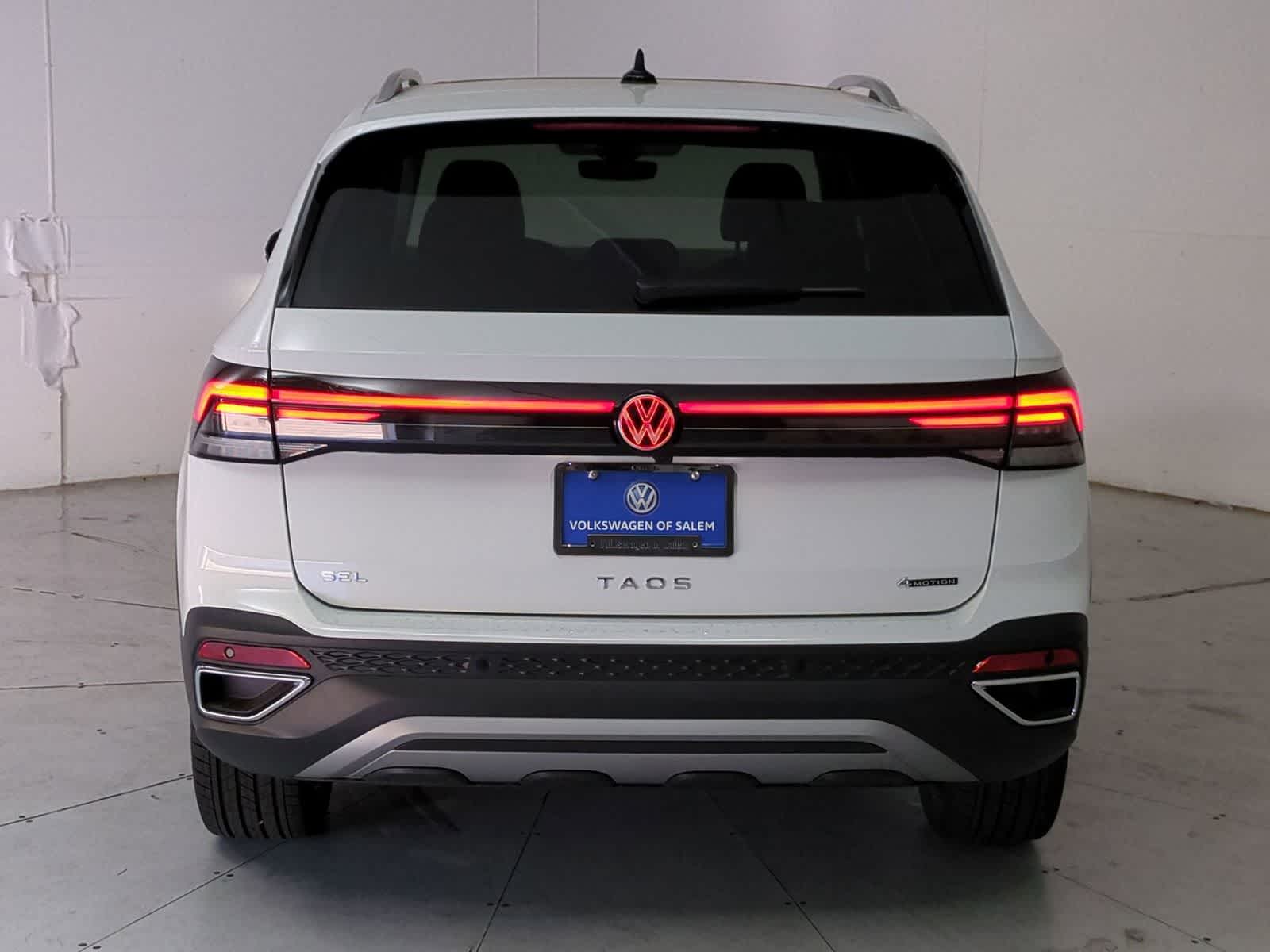 Thumbnail: 2025 Volkswagen Taos - 5