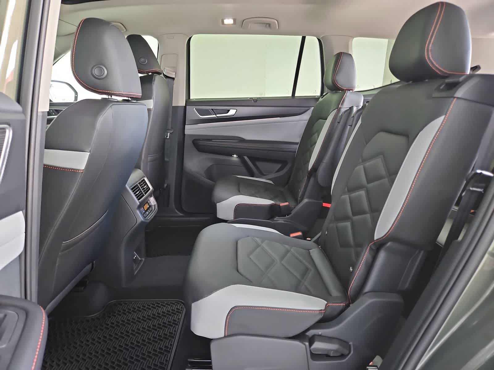 Thumbnail: 2026 Volkswagen Atlas - 20