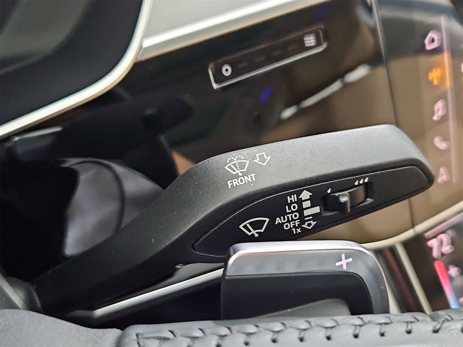 Thumbnail: 2020 Audi A8 - 27