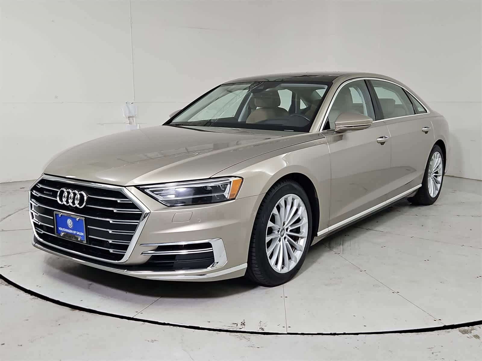 Thumbnail: 2020 Audi A8 - 1