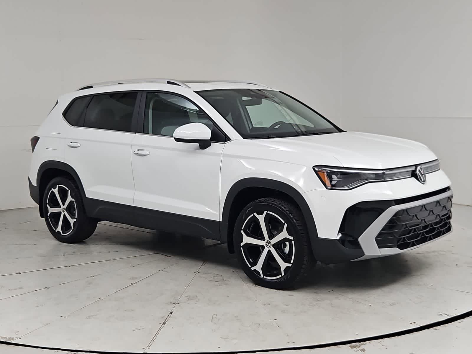 Thumbnail: 2026 Volkswagen Taos - 8