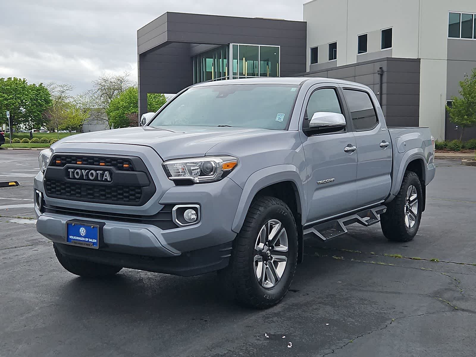 Thumbnail: 2018 Toyota Tacoma - 1