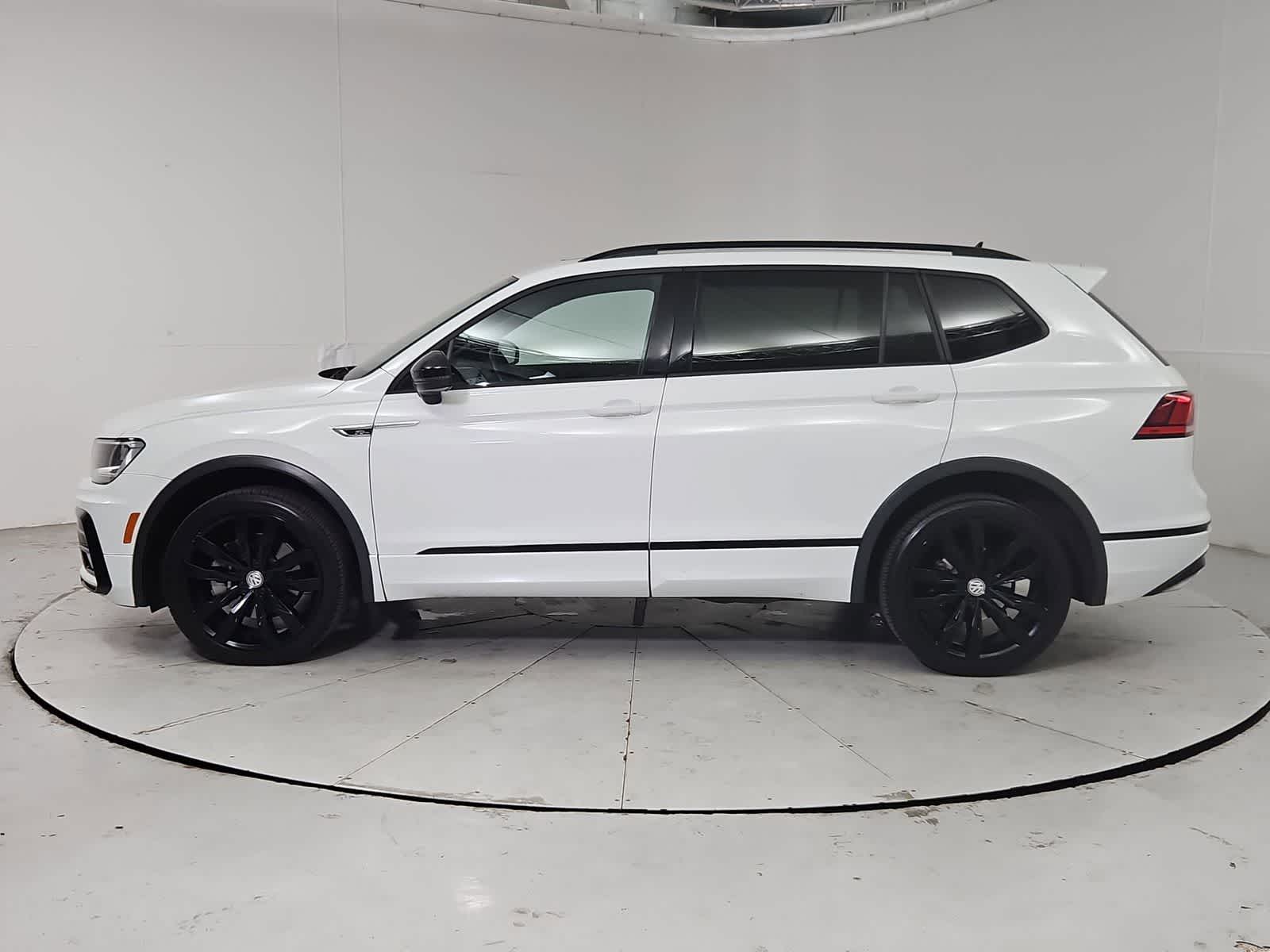 Thumbnail: 2021 Volkswagen Tiguan - 3