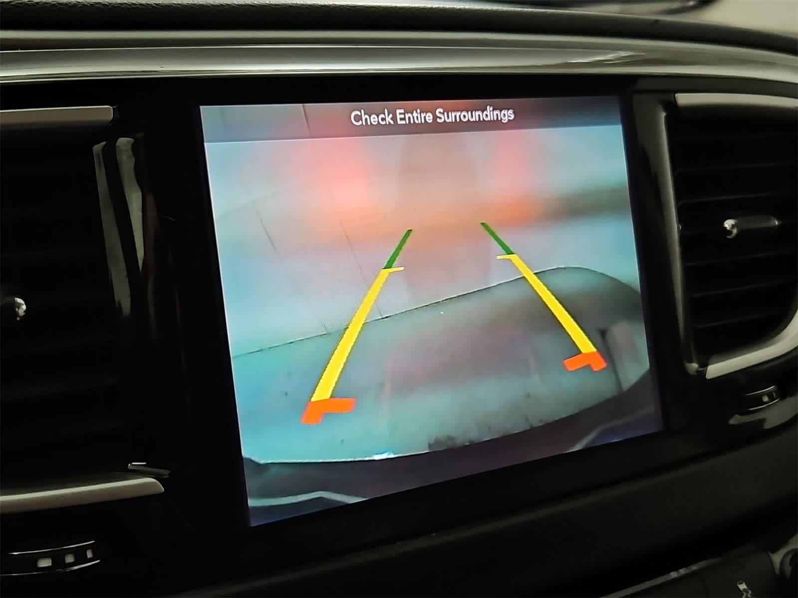 Thumbnail: 2018 Chrysler Pacifica - 29