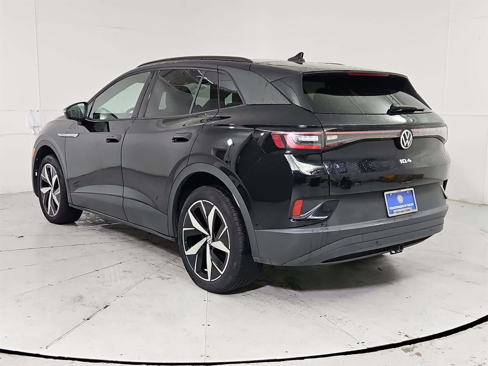 Thumbnail: 2023 Volkswagen ID.4 - 4