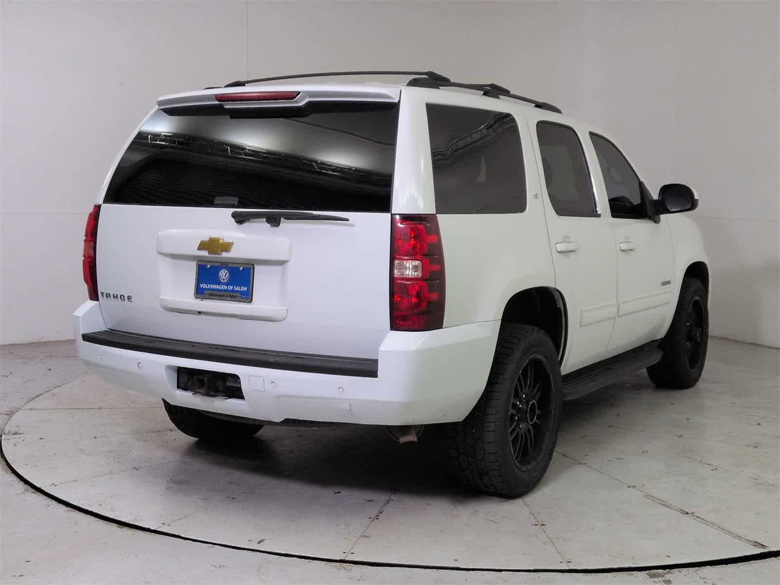 Thumbnail: 2013 Chevrolet Tahoe - 6