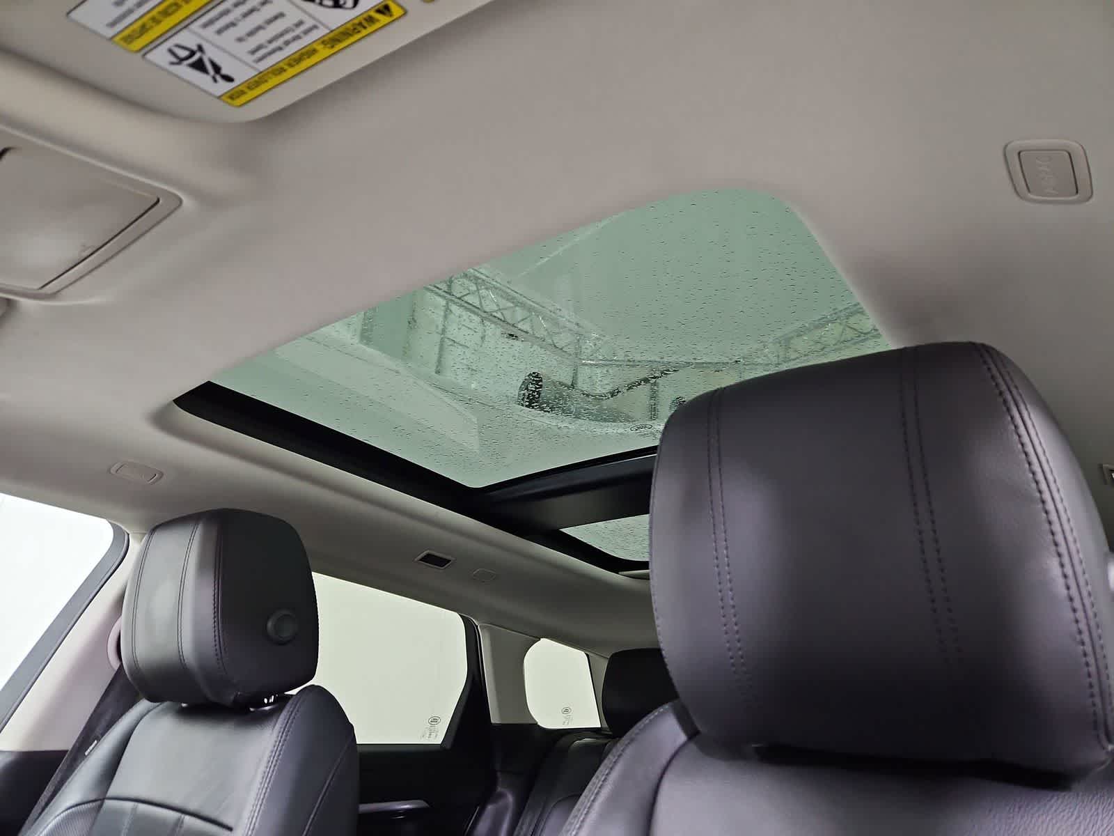 Thumbnail: 2020 Land Rover Range Rover Evoque - 19