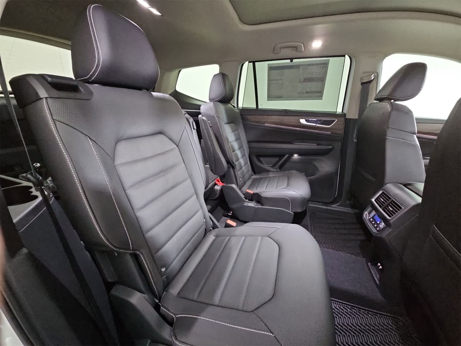 Thumbnail: 2026 Volkswagen Atlas - 21