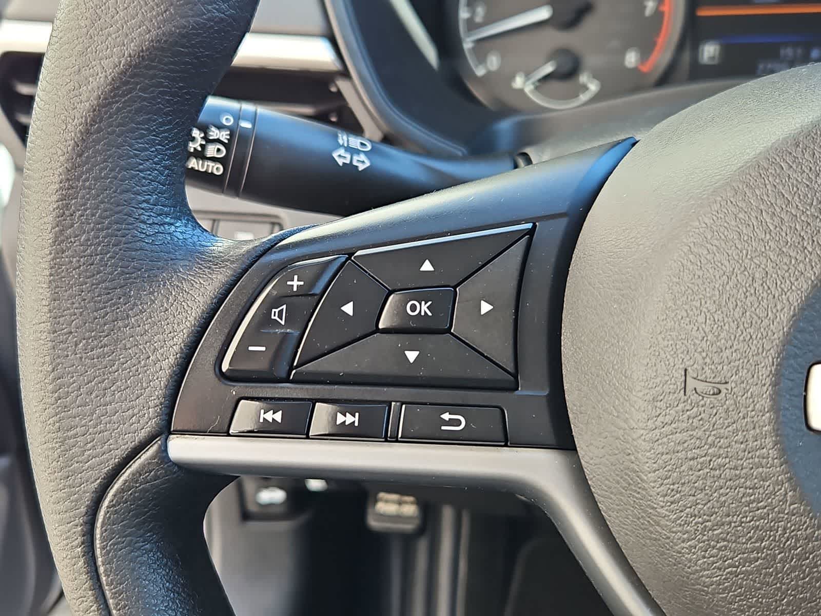 Thumbnail: 2021 Nissan Altima - 23
