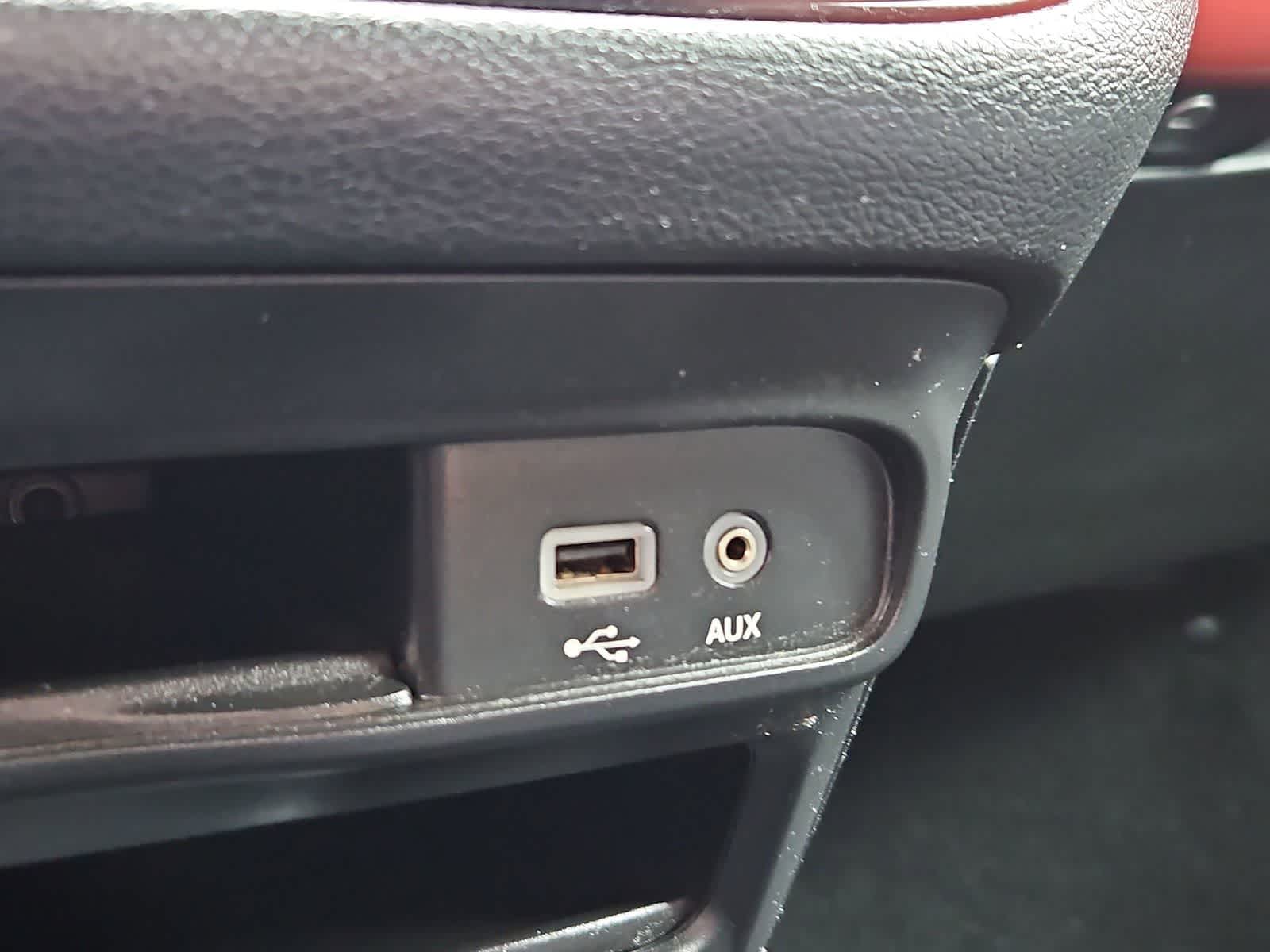 Thumbnail: 2018 Chrysler Pacifica - 31