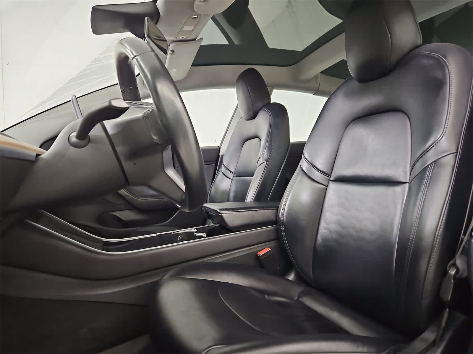 Thumbnail: 2018 Tesla Model 3 - 16