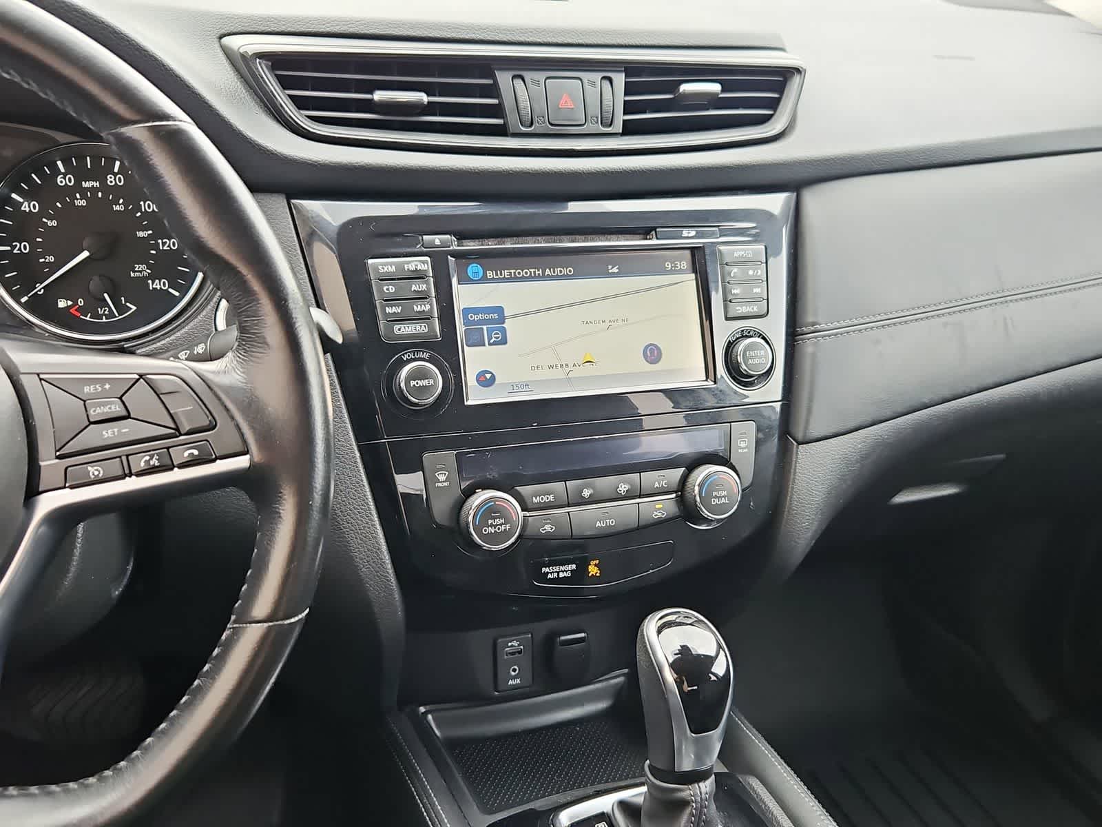 Thumbnail: 2017 Nissan Rogue - 27