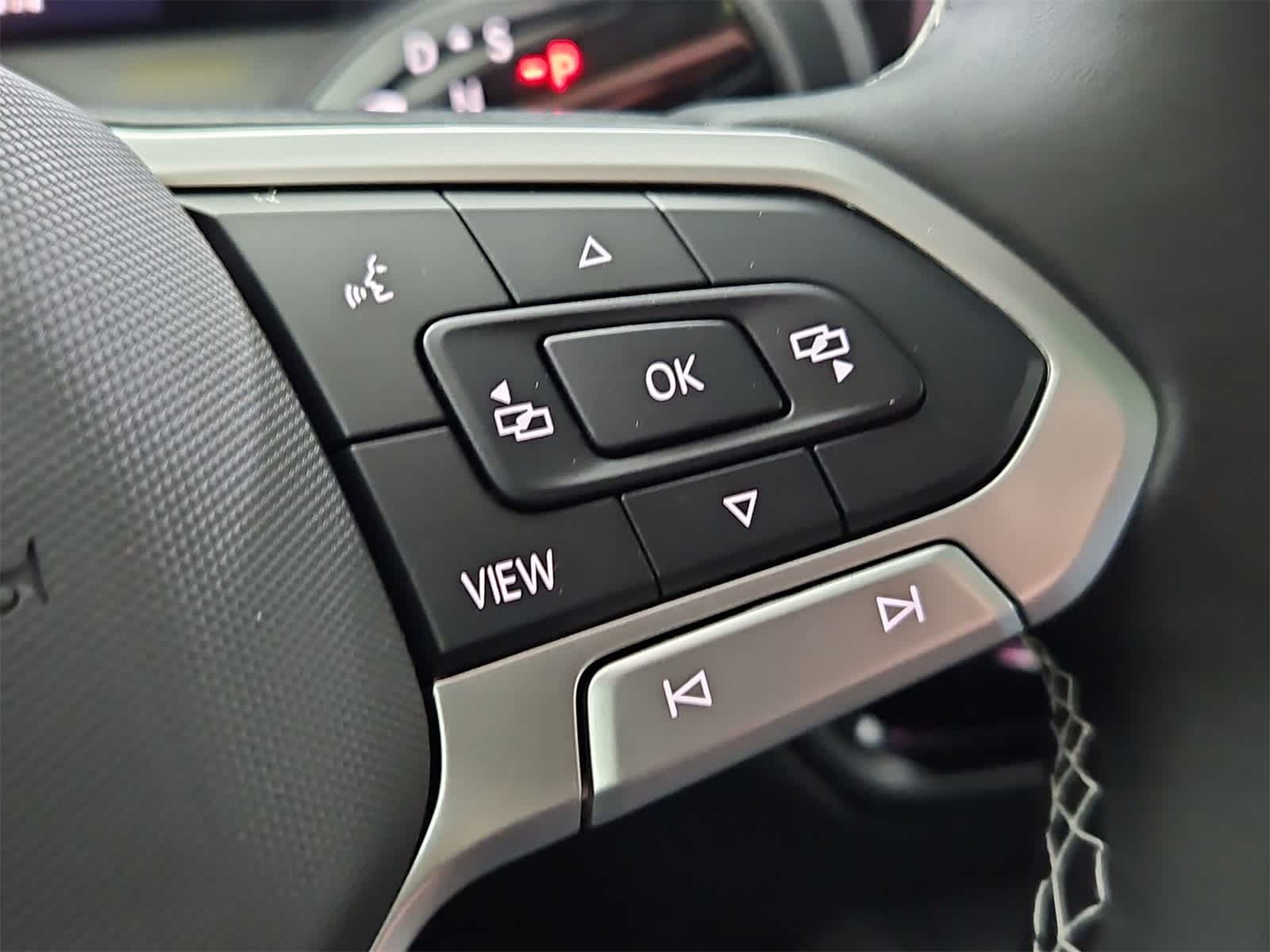 Thumbnail: 2025 Volkswagen Tiguan - 26