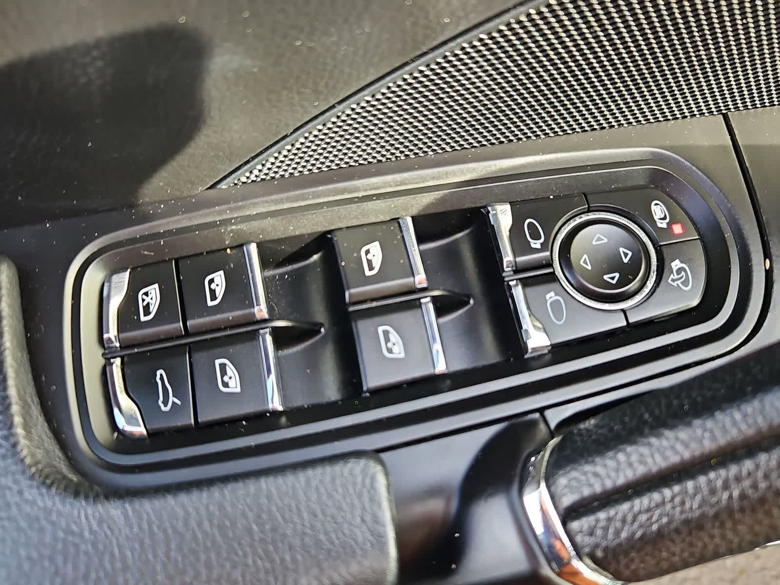 Thumbnail: 2018 Porsche Cayenne - 17