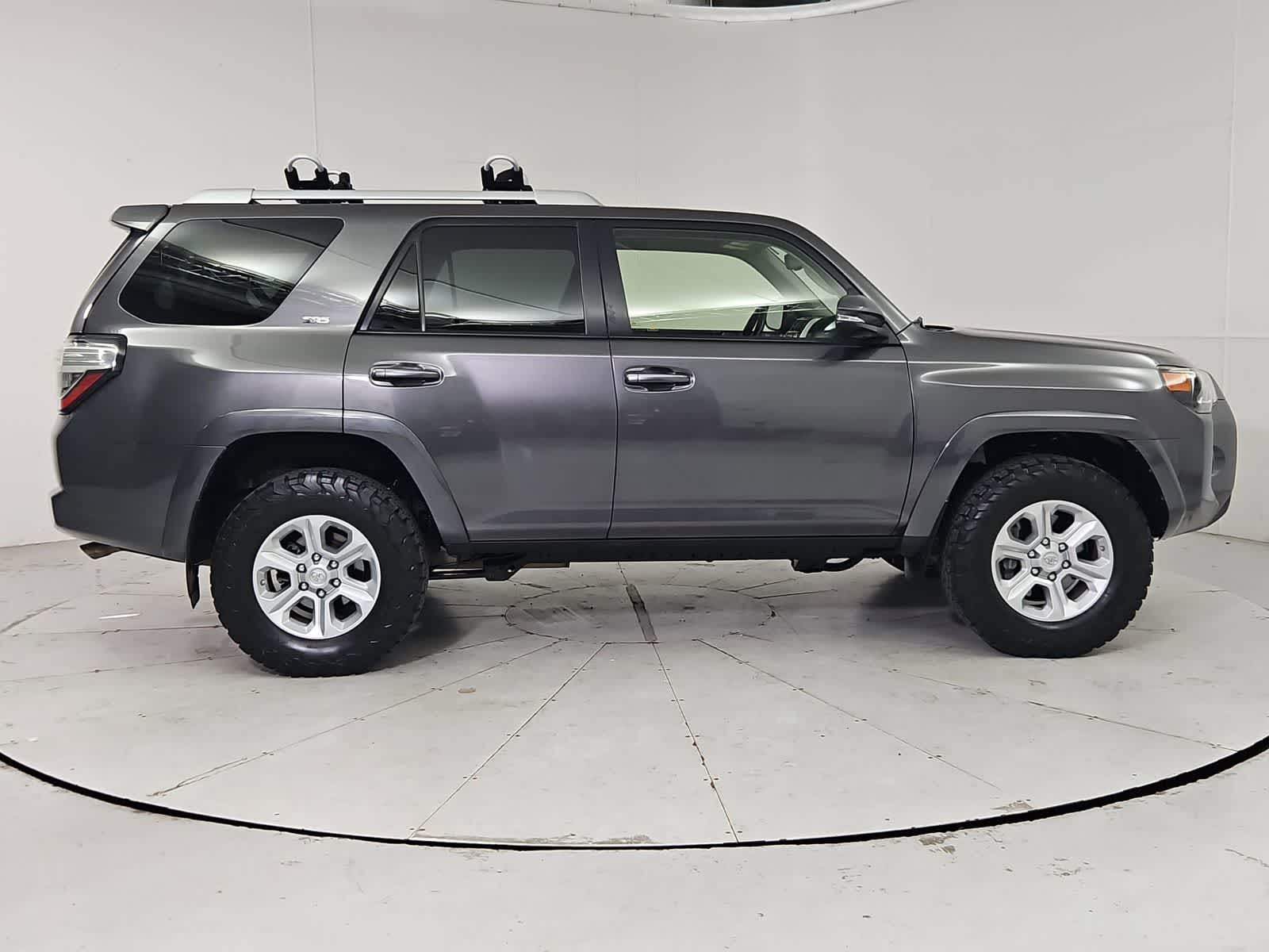 Thumbnail: 2018 Toyota 4Runner - 7