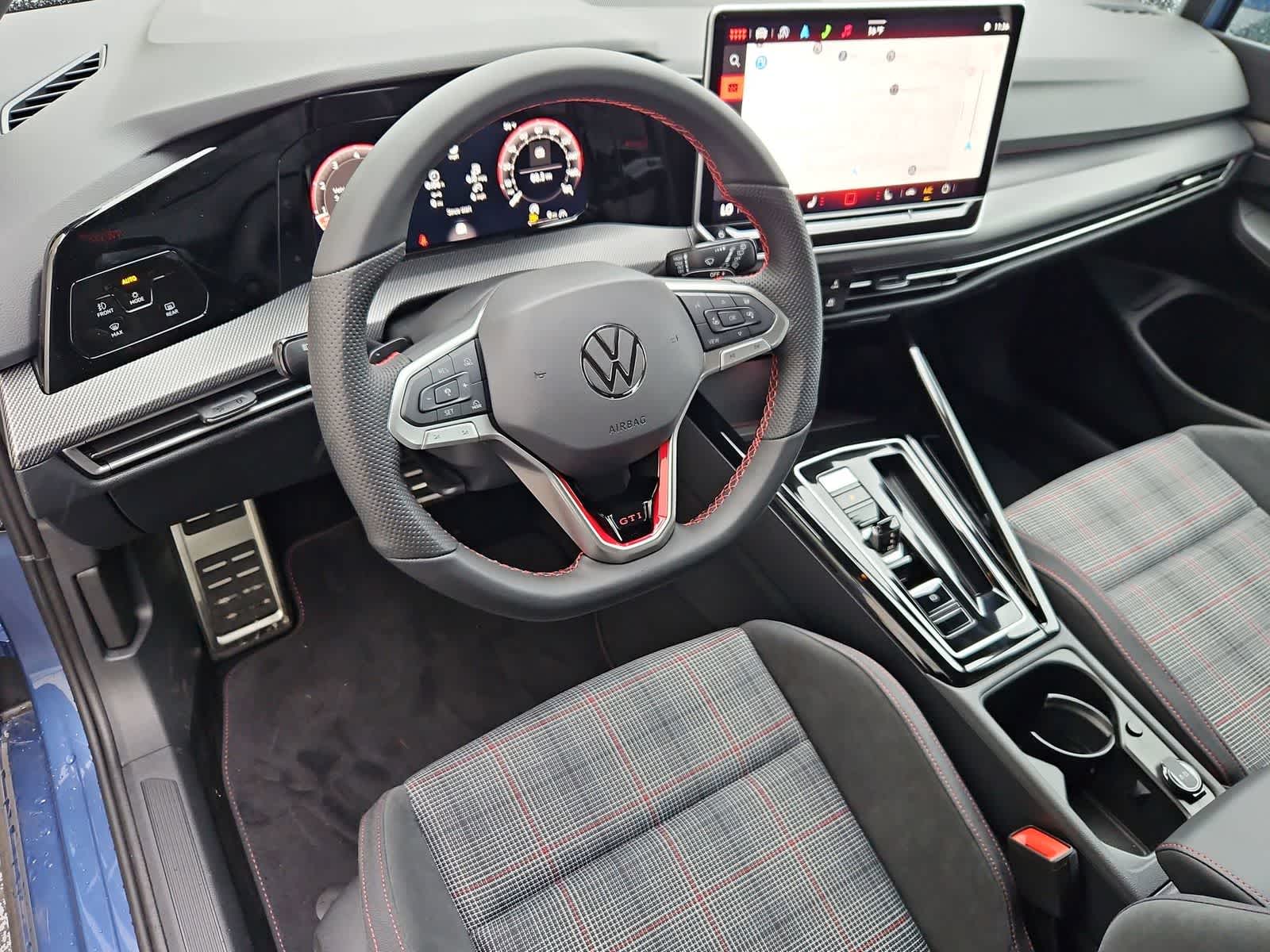 Thumbnail: 2026 Volkswagen Golf - 2