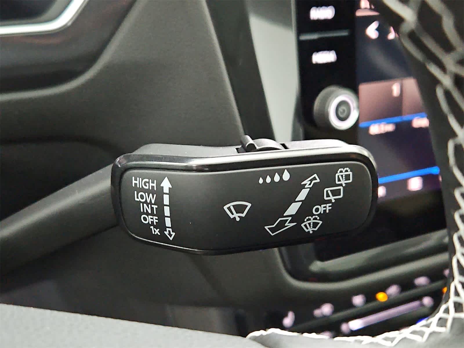 Thumbnail: 2024 Volkswagen Tiguan - 26