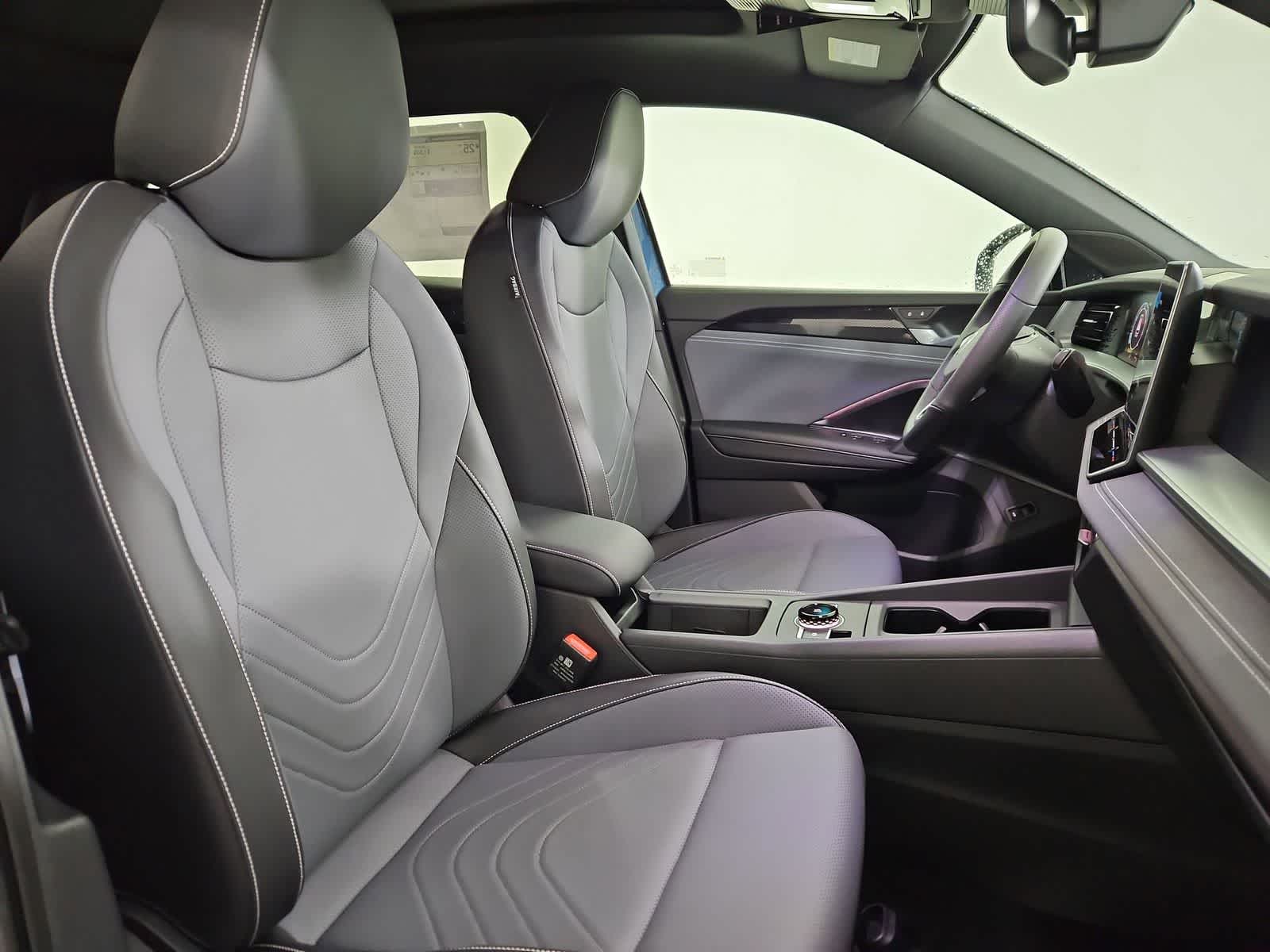 Thumbnail: 2026 Volkswagen Tiguan - 23