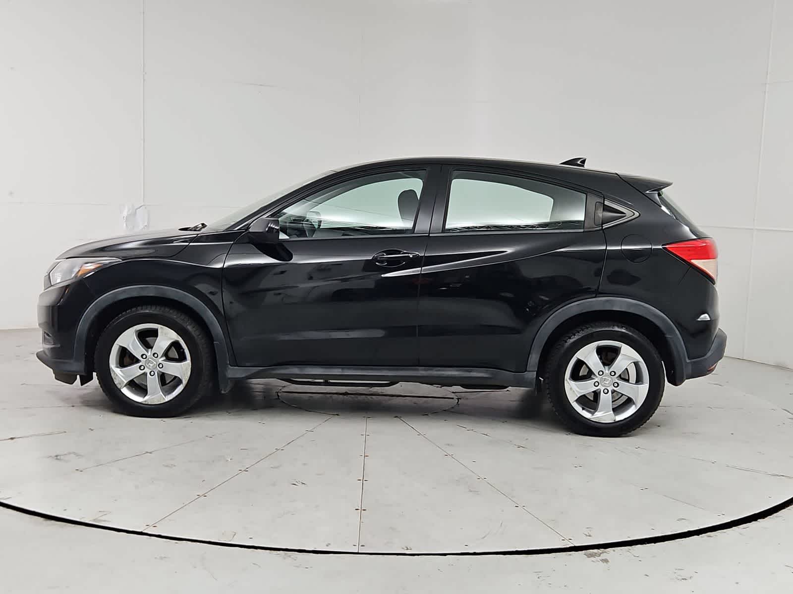 Thumbnail: 2016 Honda HR-V - 2