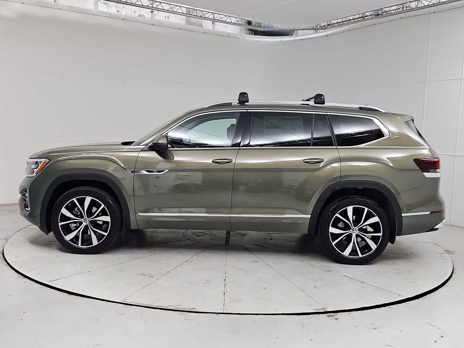Thumbnail: 2026 Volkswagen Atlas - 3
