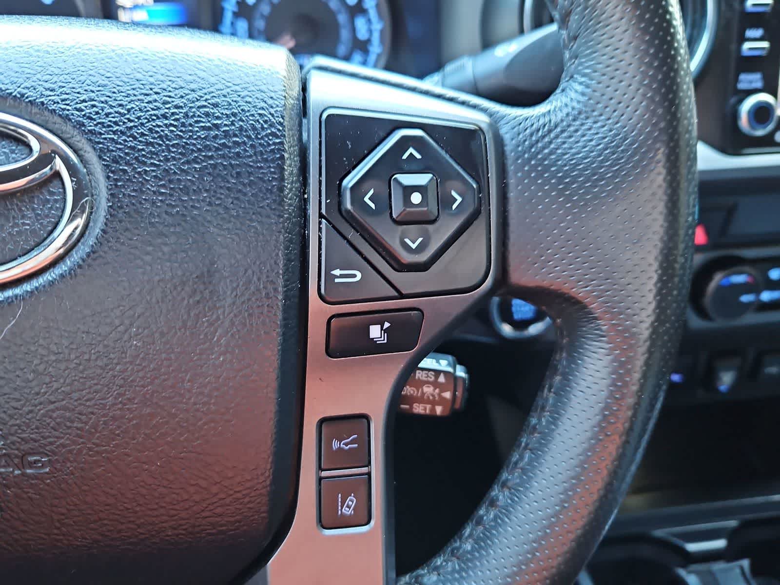 Thumbnail: 2021 Toyota Tacoma - 24