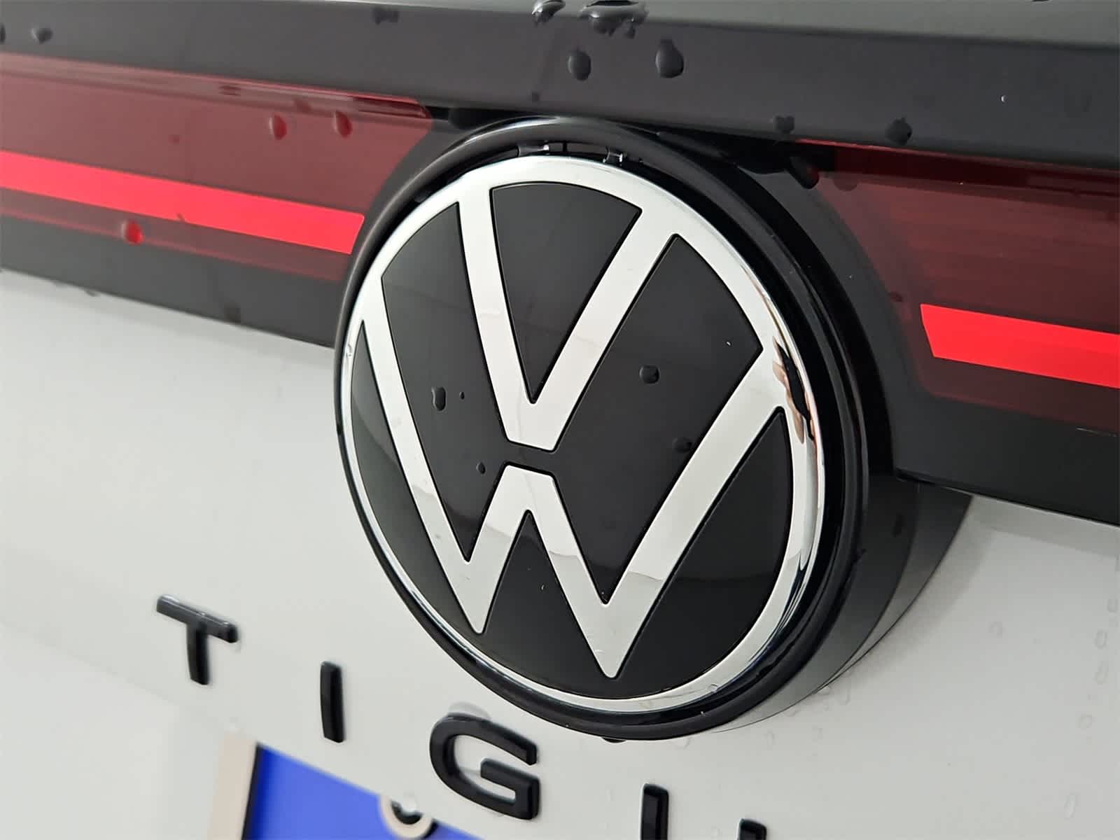 Thumbnail: 2025 Volkswagen Tiguan - 11