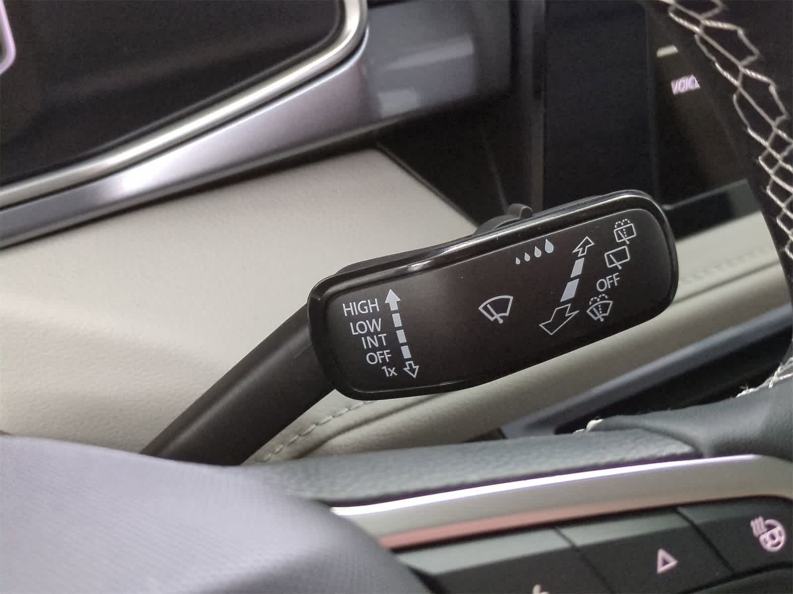 Thumbnail: 2025 Volkswagen Taos - 27