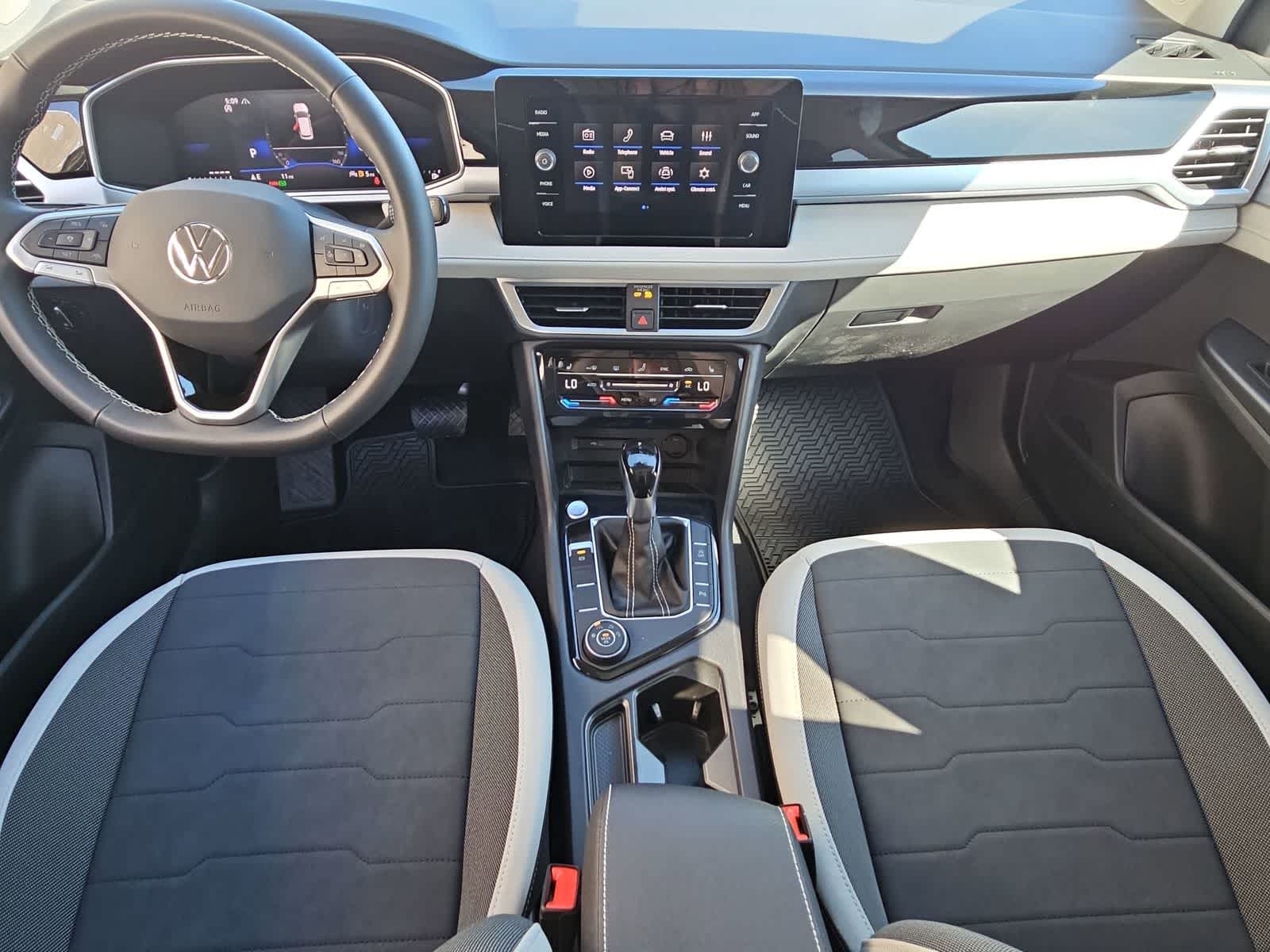 Thumbnail: 2026 Volkswagen Taos - 15