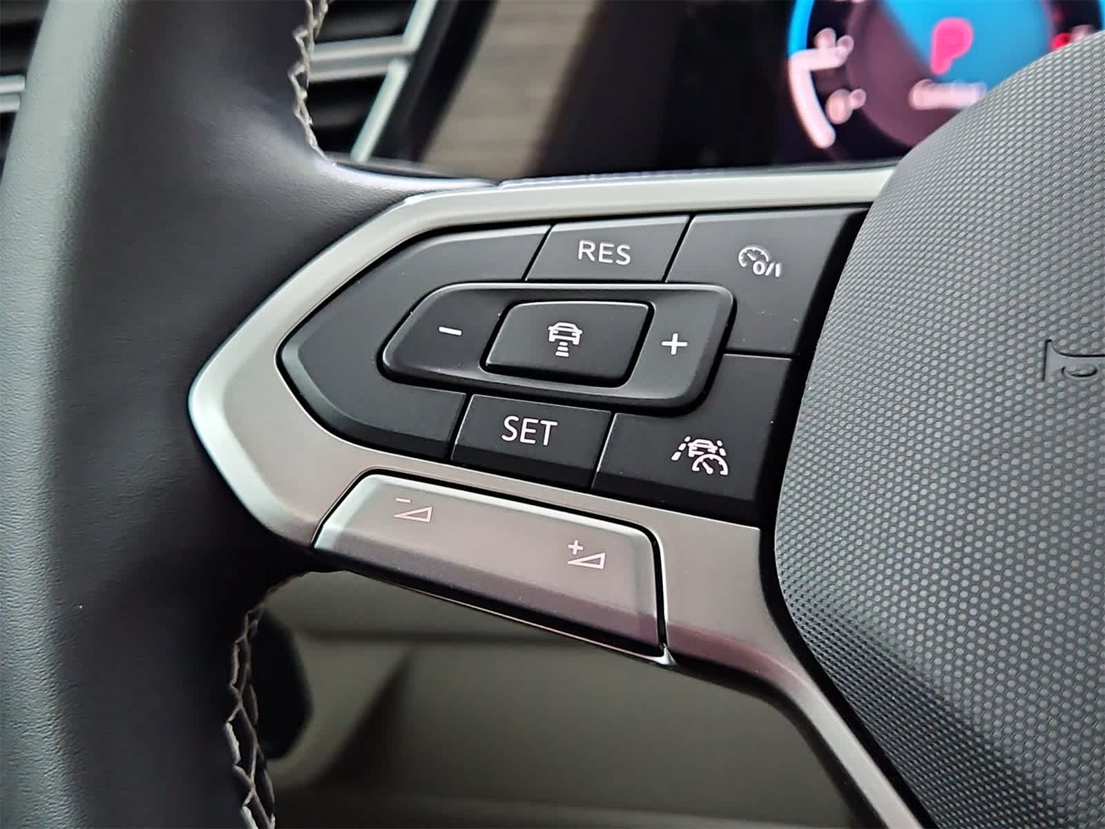 Thumbnail: 2026 Volkswagen Atlas - 25