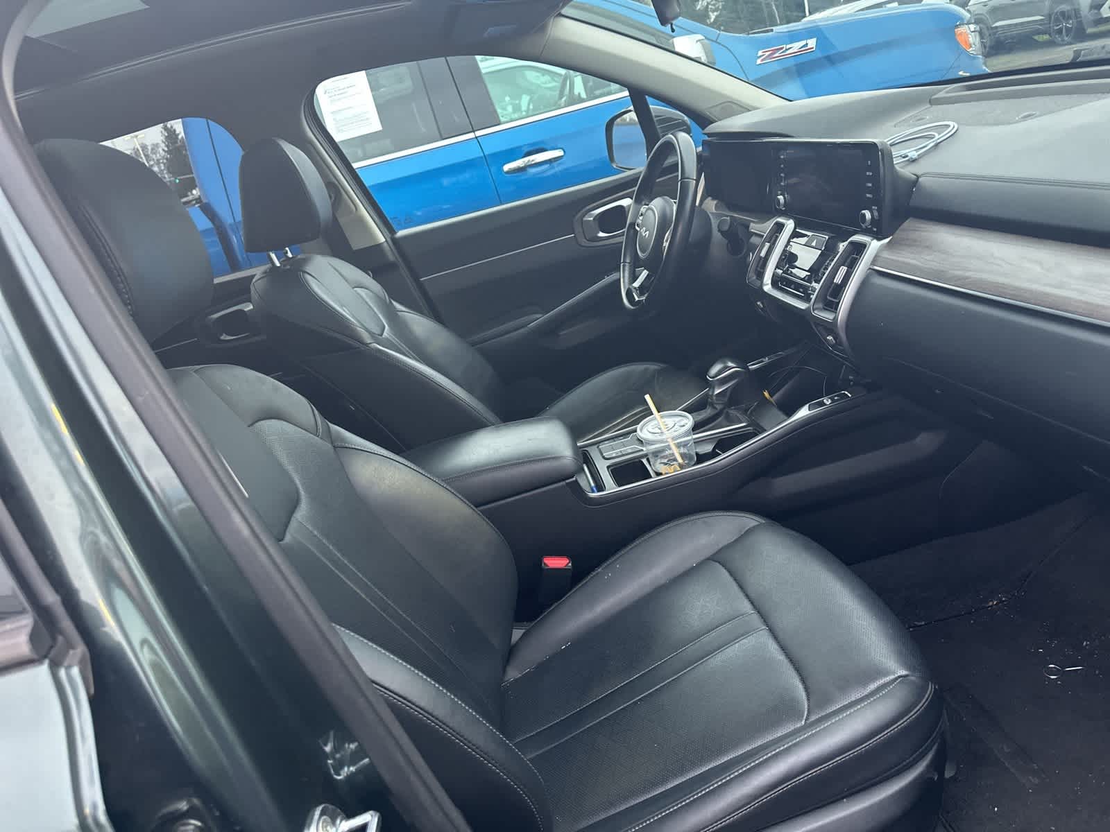 Thumbnail: 2022 Kia Sorento - 6