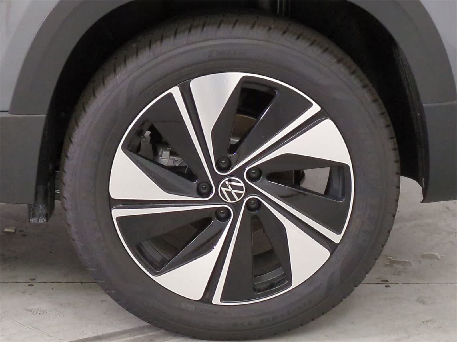 Thumbnail: 2025 Volkswagen Taos - 13