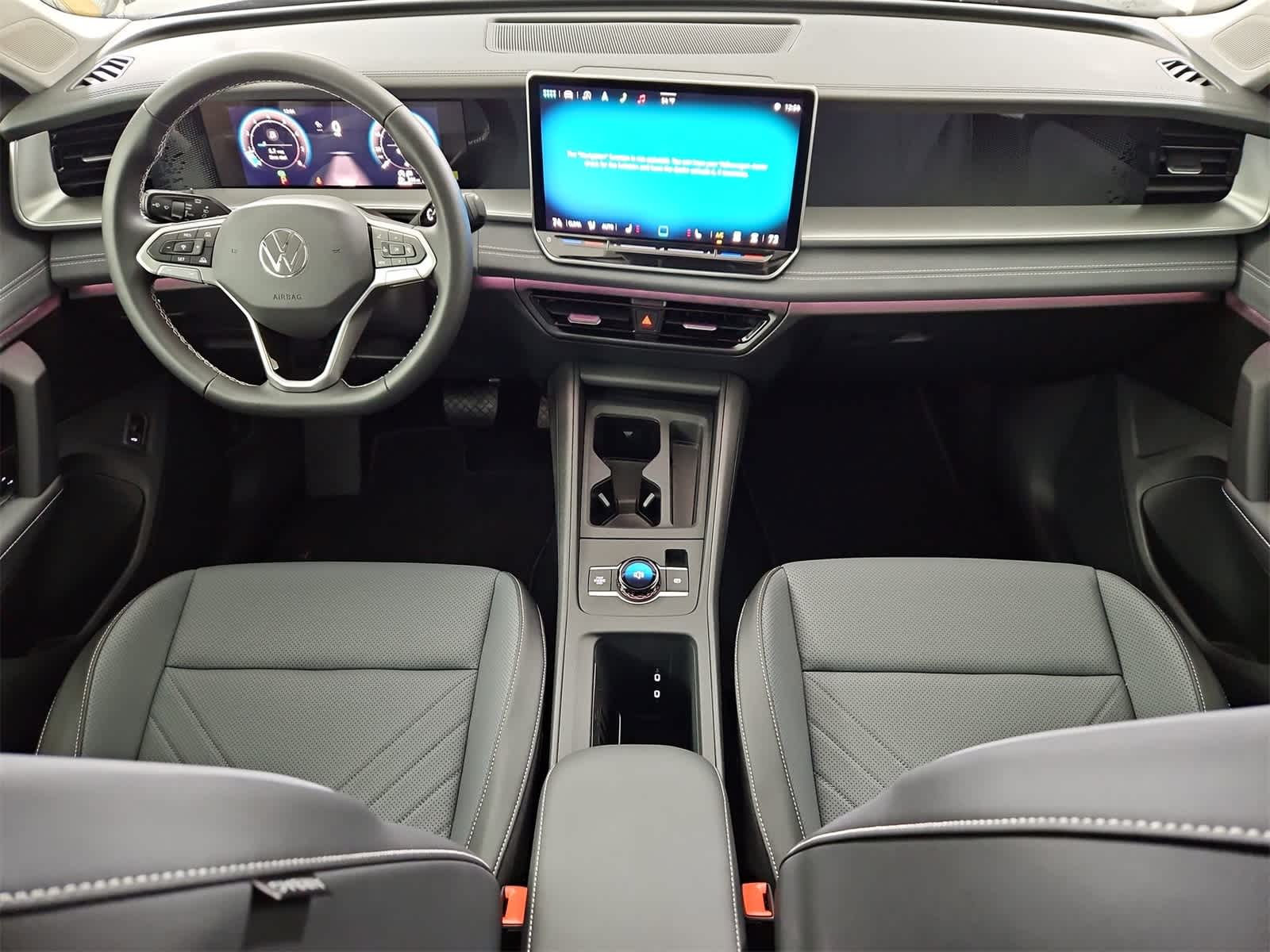 Thumbnail: 2025 Volkswagen Tiguan - 15