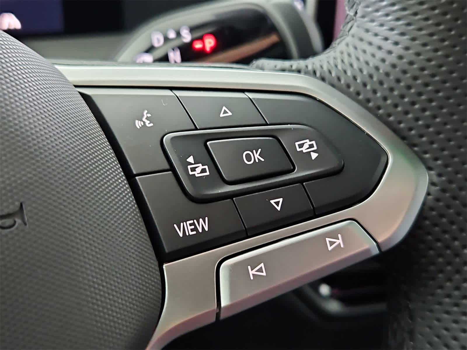 Thumbnail: 2025 Volkswagen Tiguan - 26