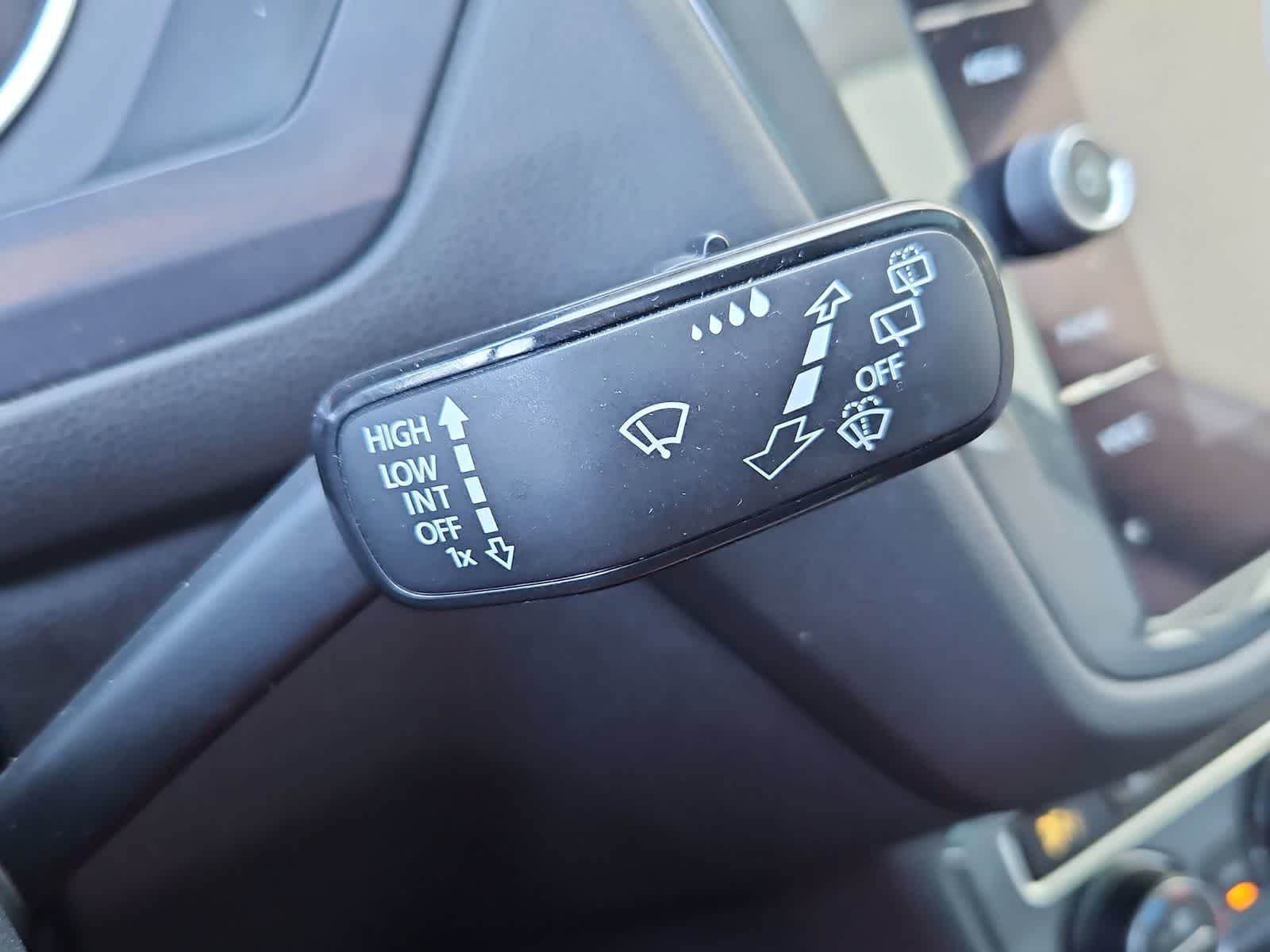 Thumbnail: 2020 Volkswagen Tiguan - 27