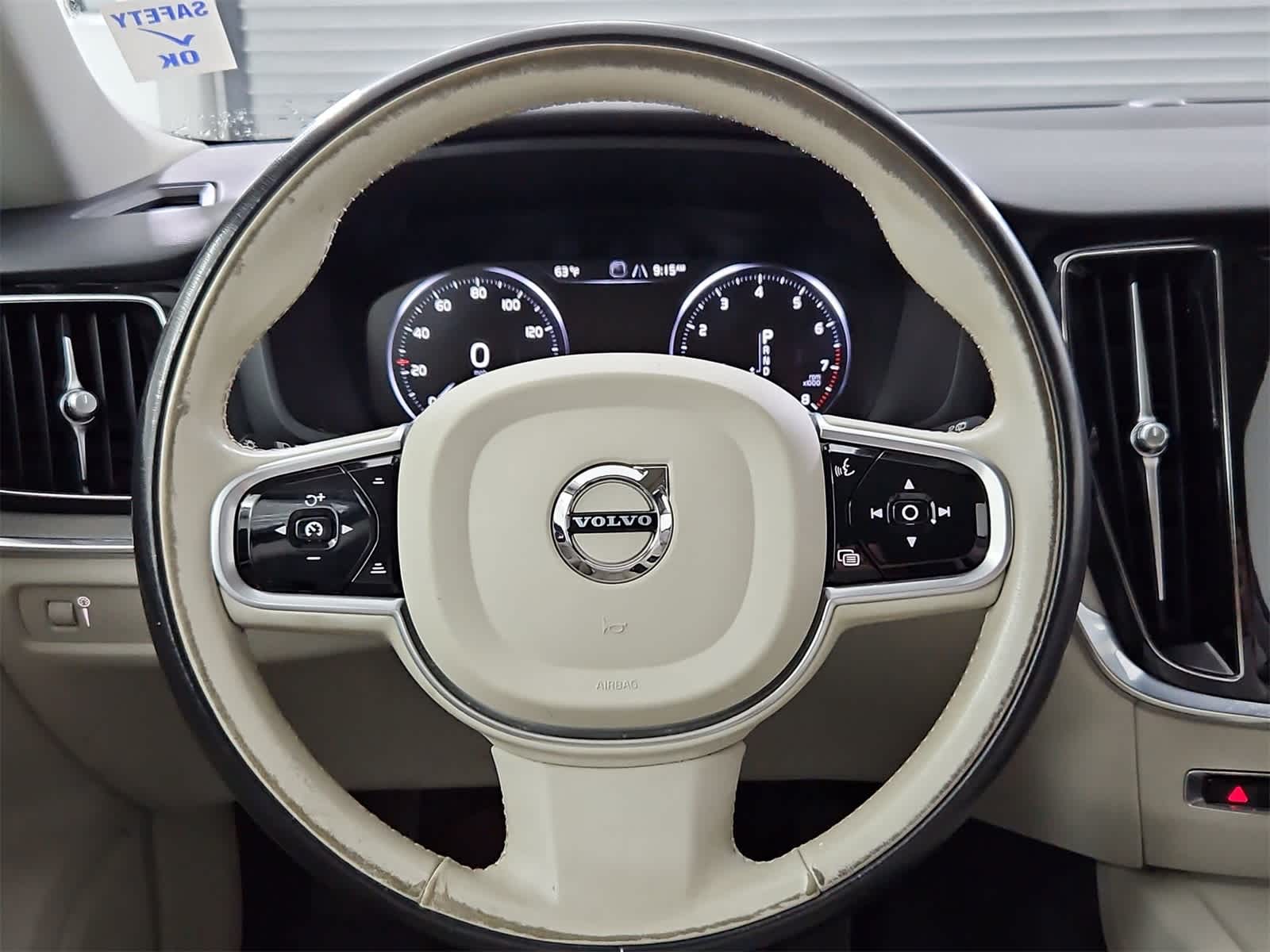 Thumbnail: 2021 Volvo S60 - 24