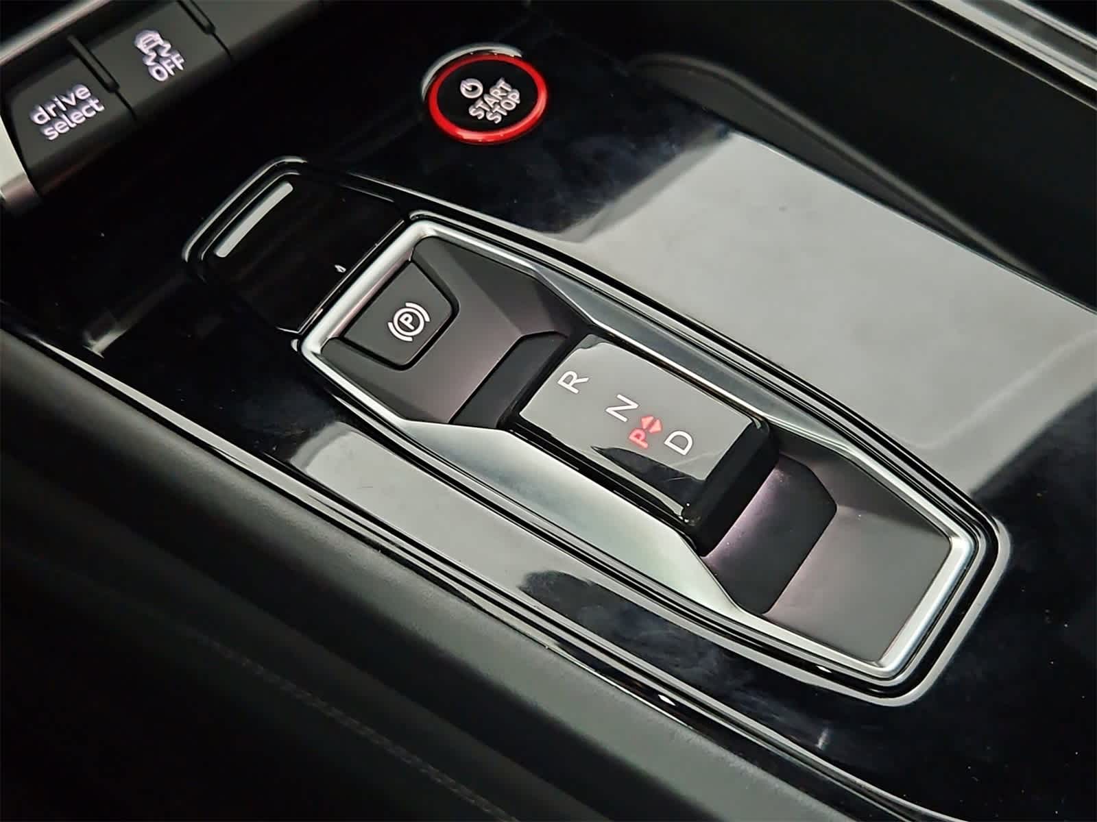 Thumbnail: 2023 Audi e-tron GT - 34