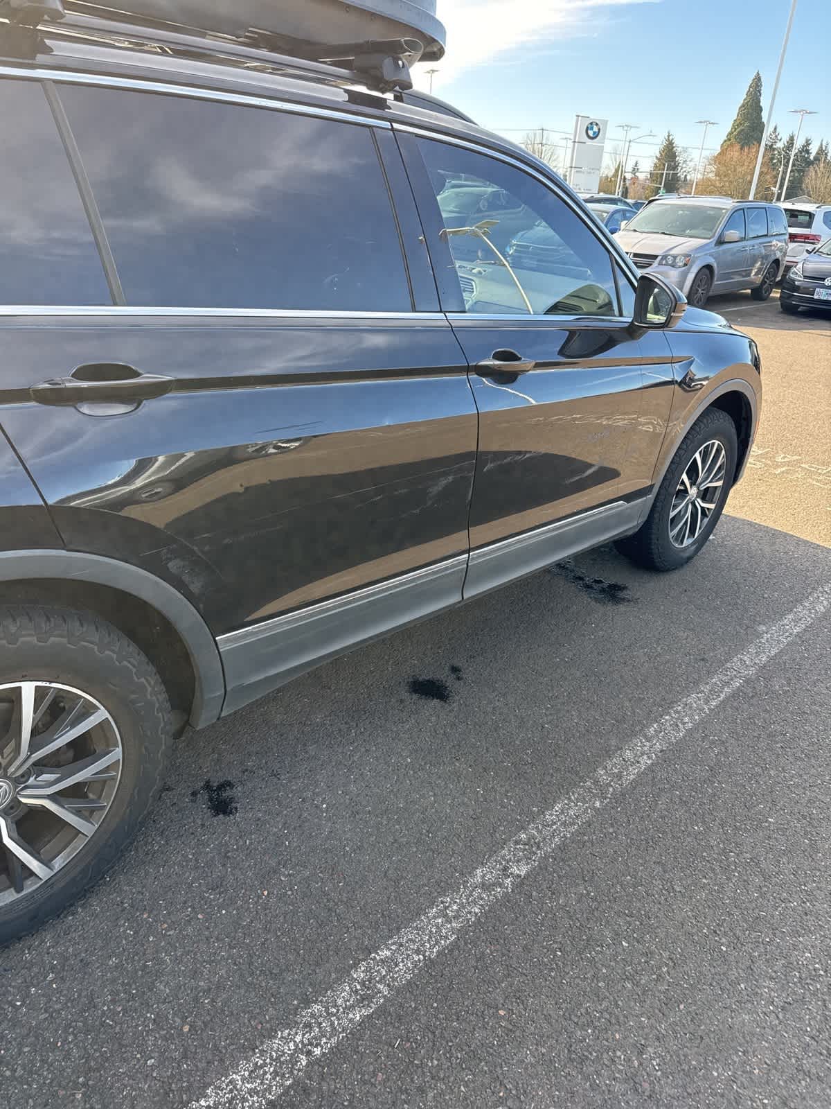 Thumbnail: 2020 Volkswagen Tiguan - 8