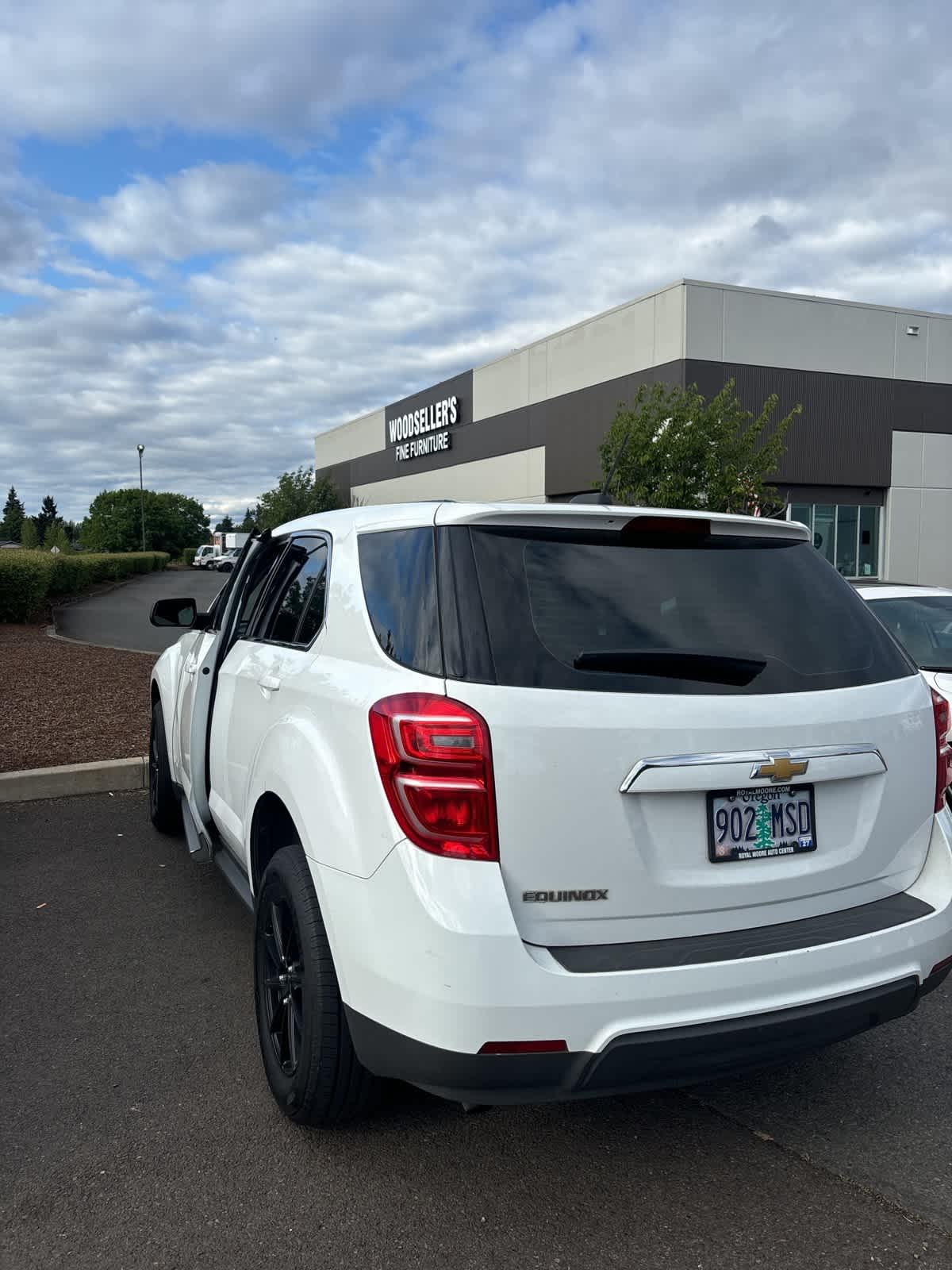 Thumbnail: 2017 Chevrolet Equinox - 5